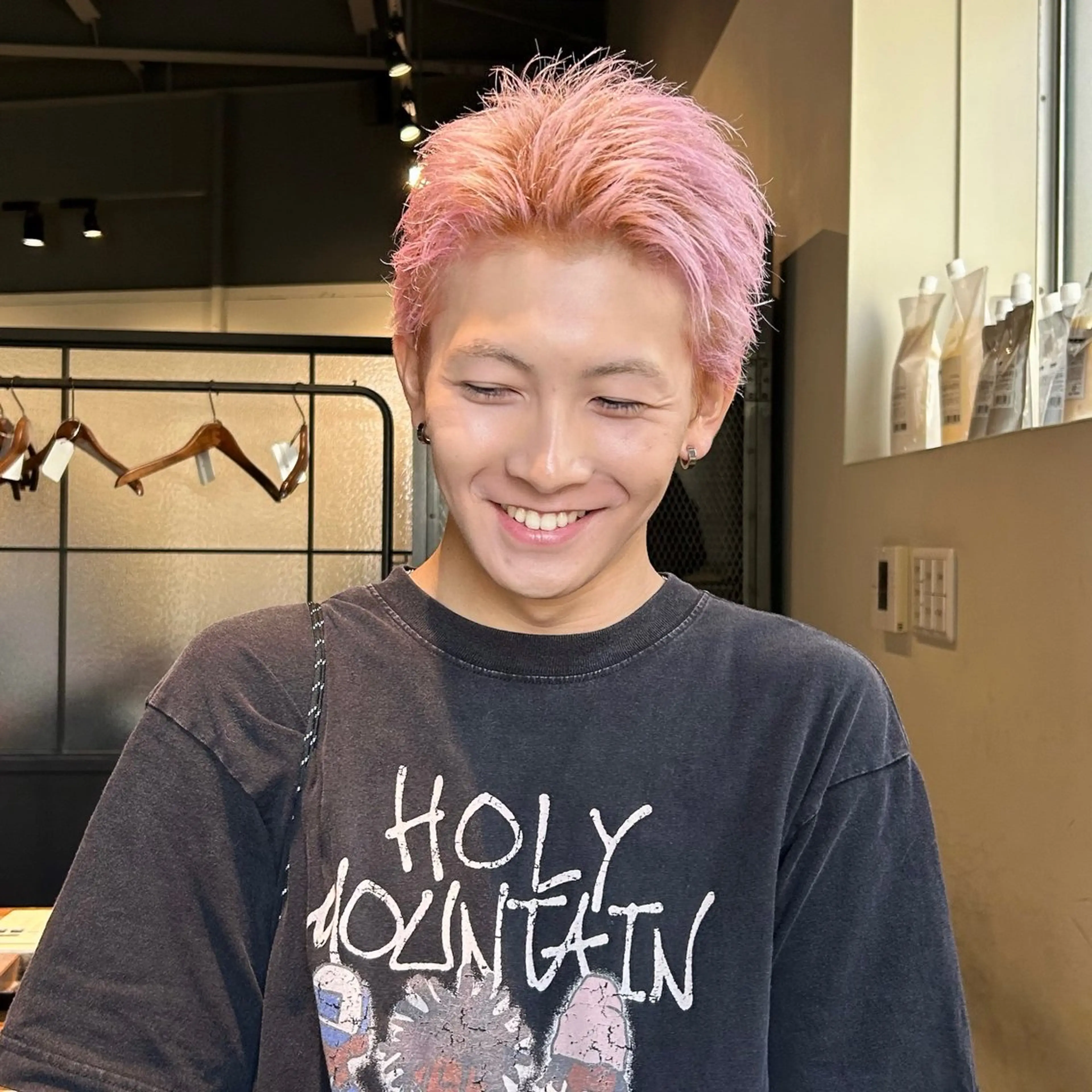 ショート カラー メンズ ヘアカラー ひな🐥ハイトーン/ レイヤーカット🍀のヘアスタイル