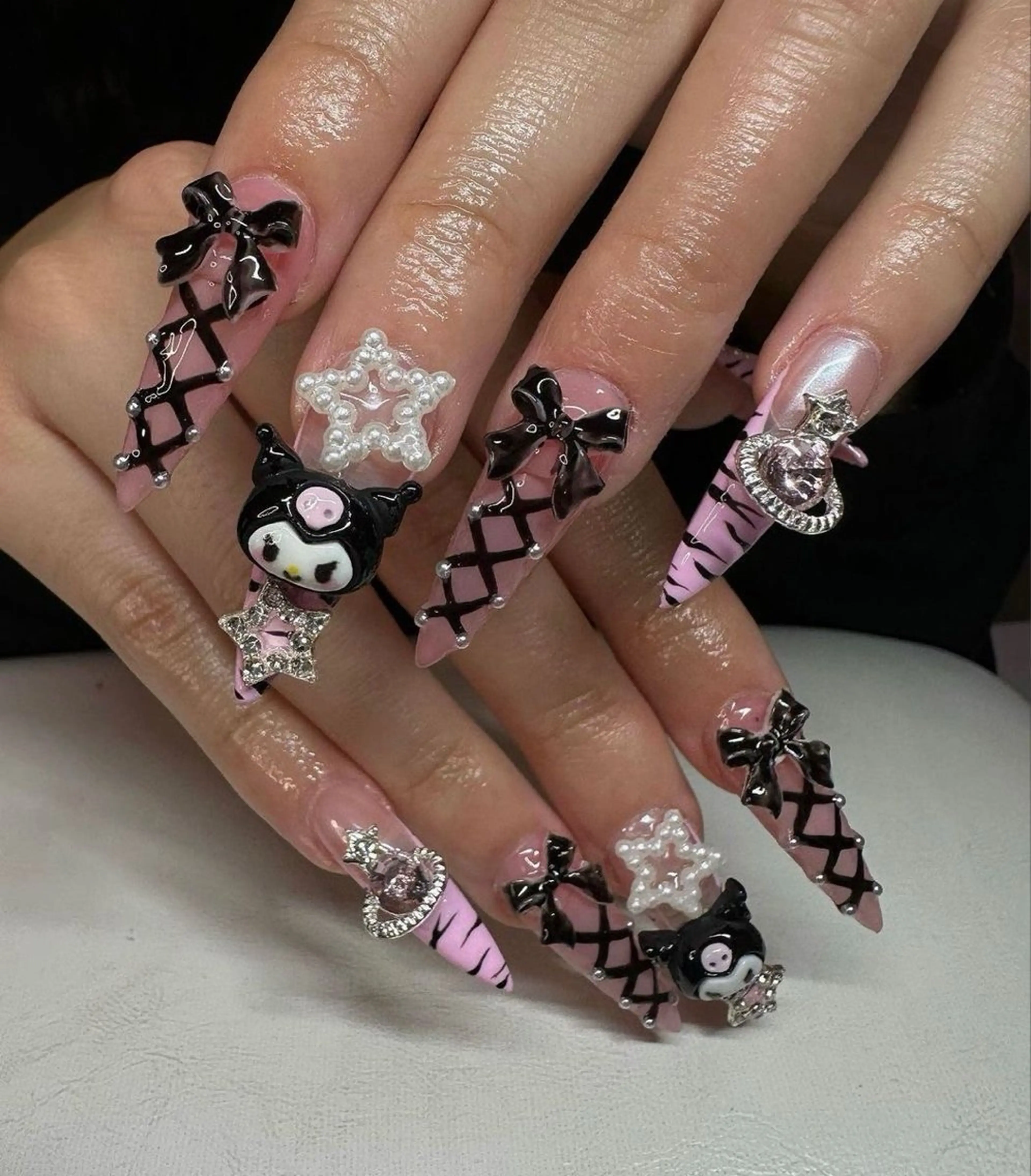 ネイル 長さ出し フレンチネイル グラデーション 卒業式 マグネットネイル ハンドネイル MIHANA NAILのネイルデザイン