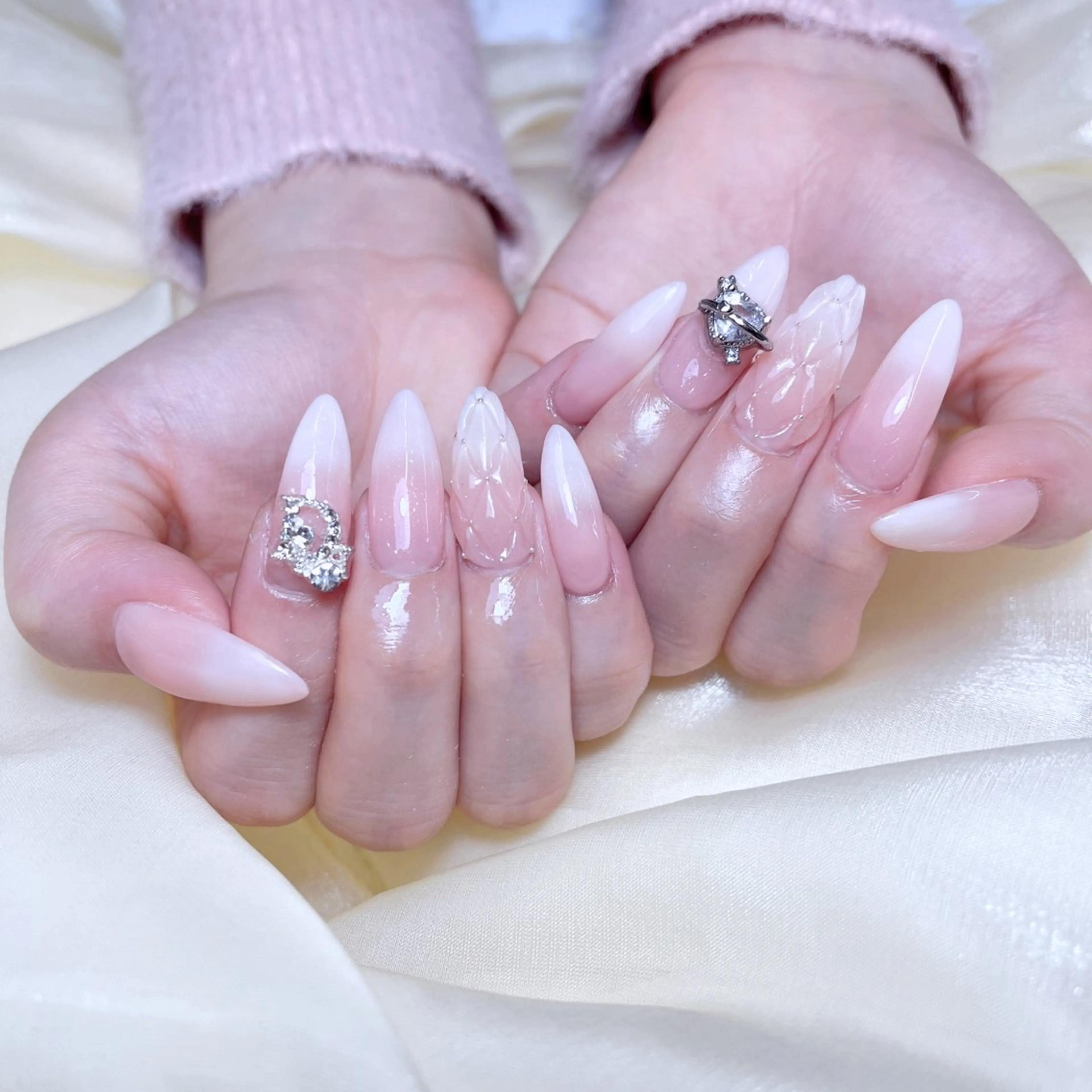 ネイル Glow Nail スカルプ専門店のネイルデザイン