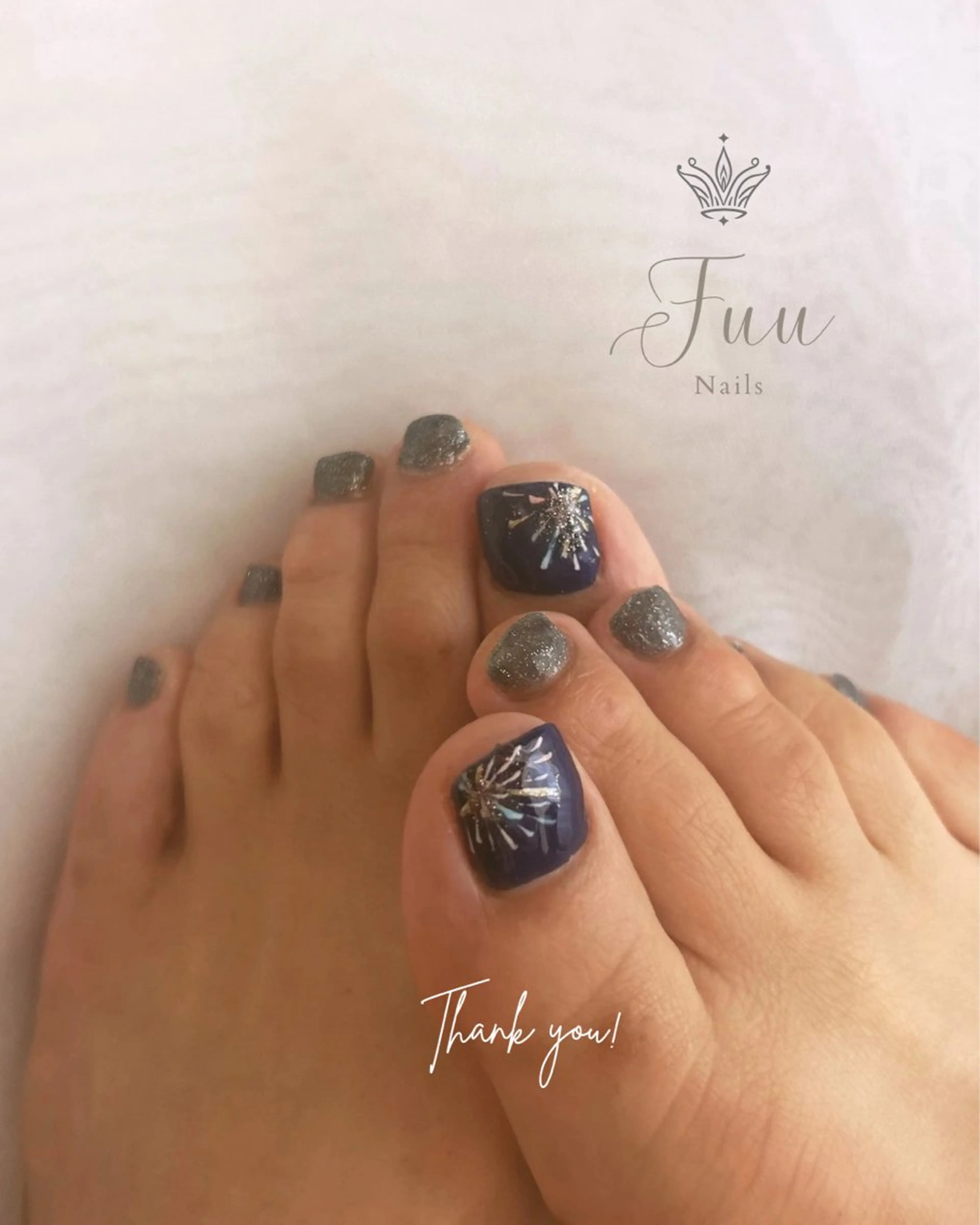 ネイル フットネイル シンプルネイル 夏ネイル 犬のいるネイルサロン Fuu nailsのネイルデザイン