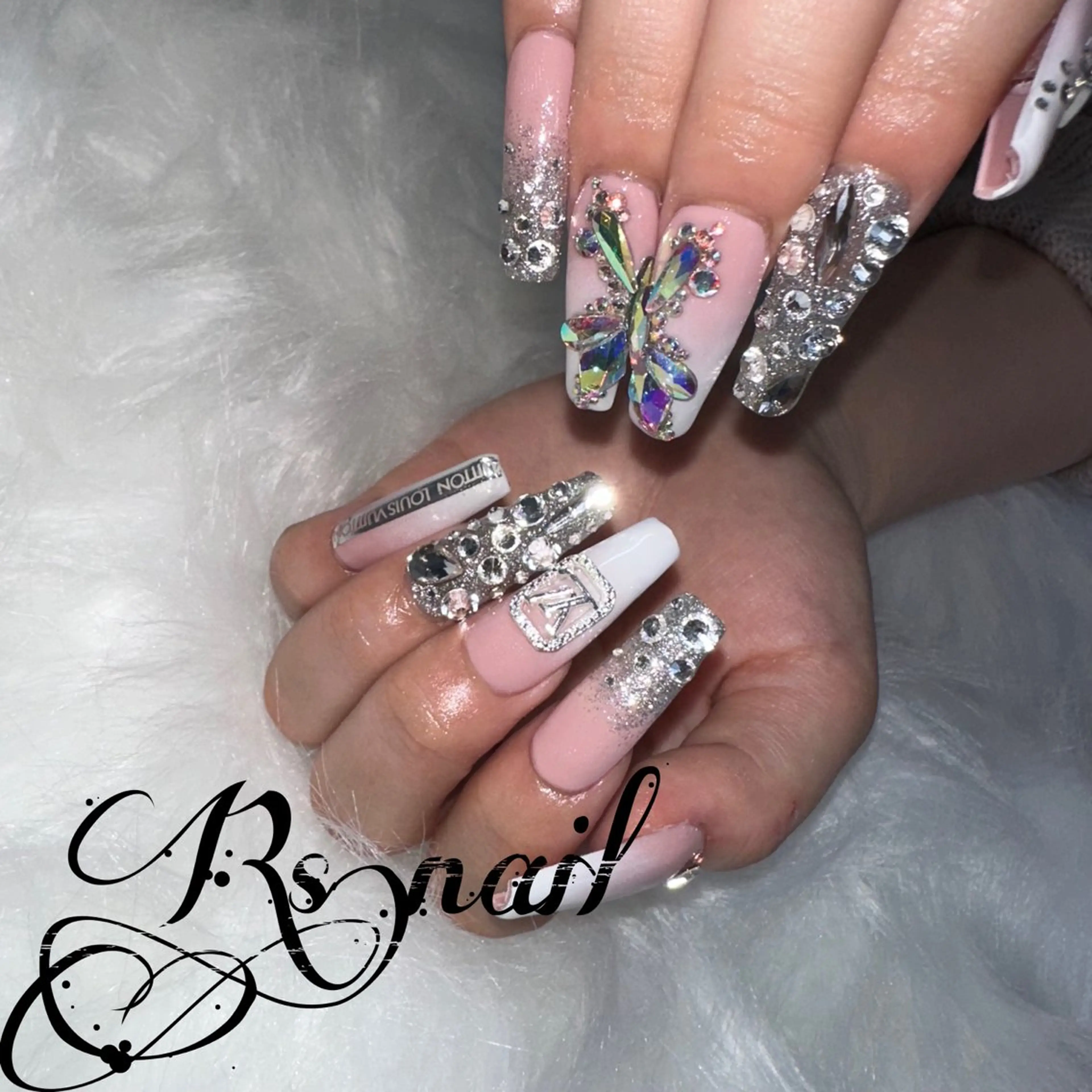 ネイル 加藤 麗華のネイルデザイン