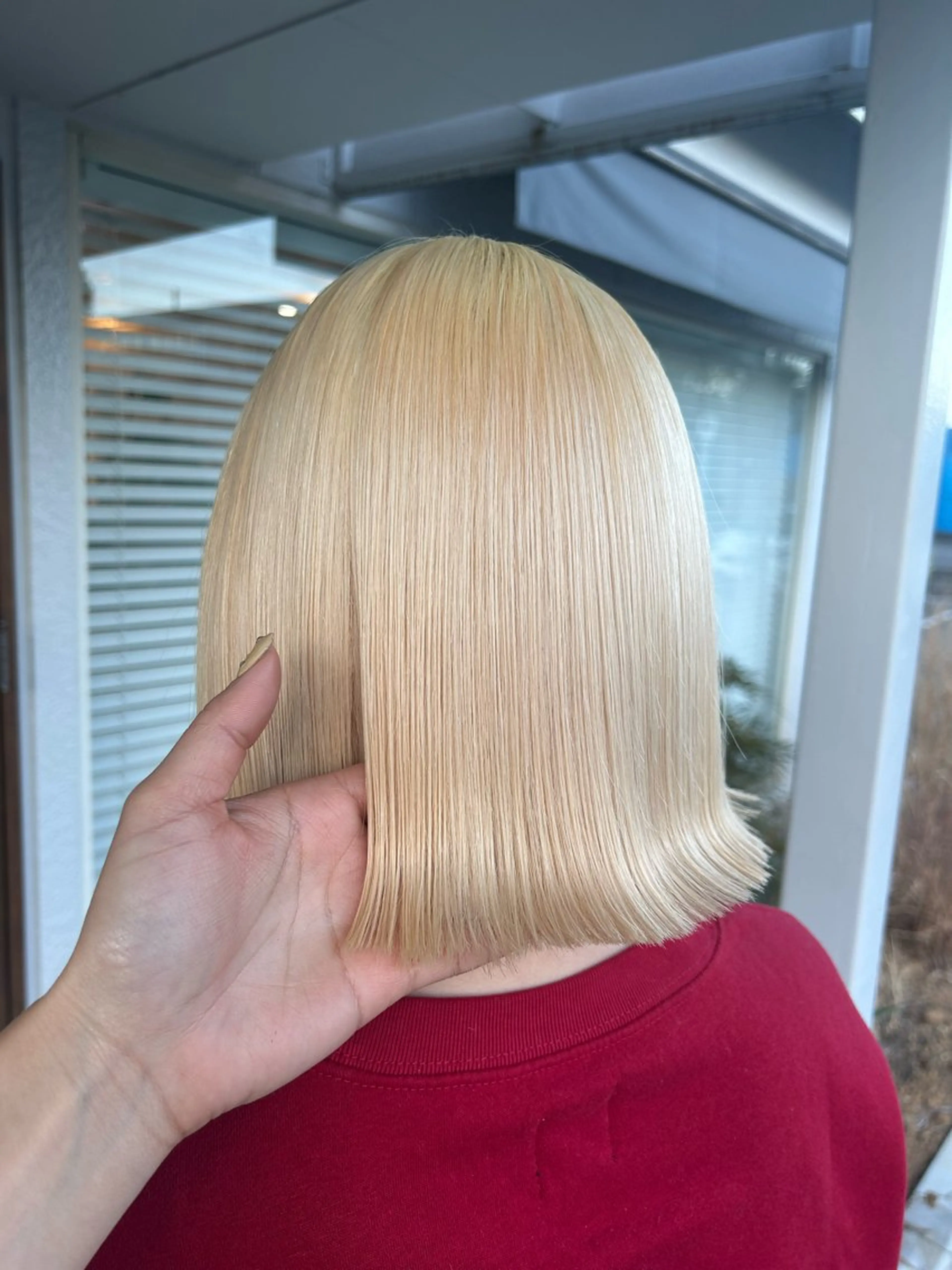 ミディアム 小澤 志穂のヘアスタイル