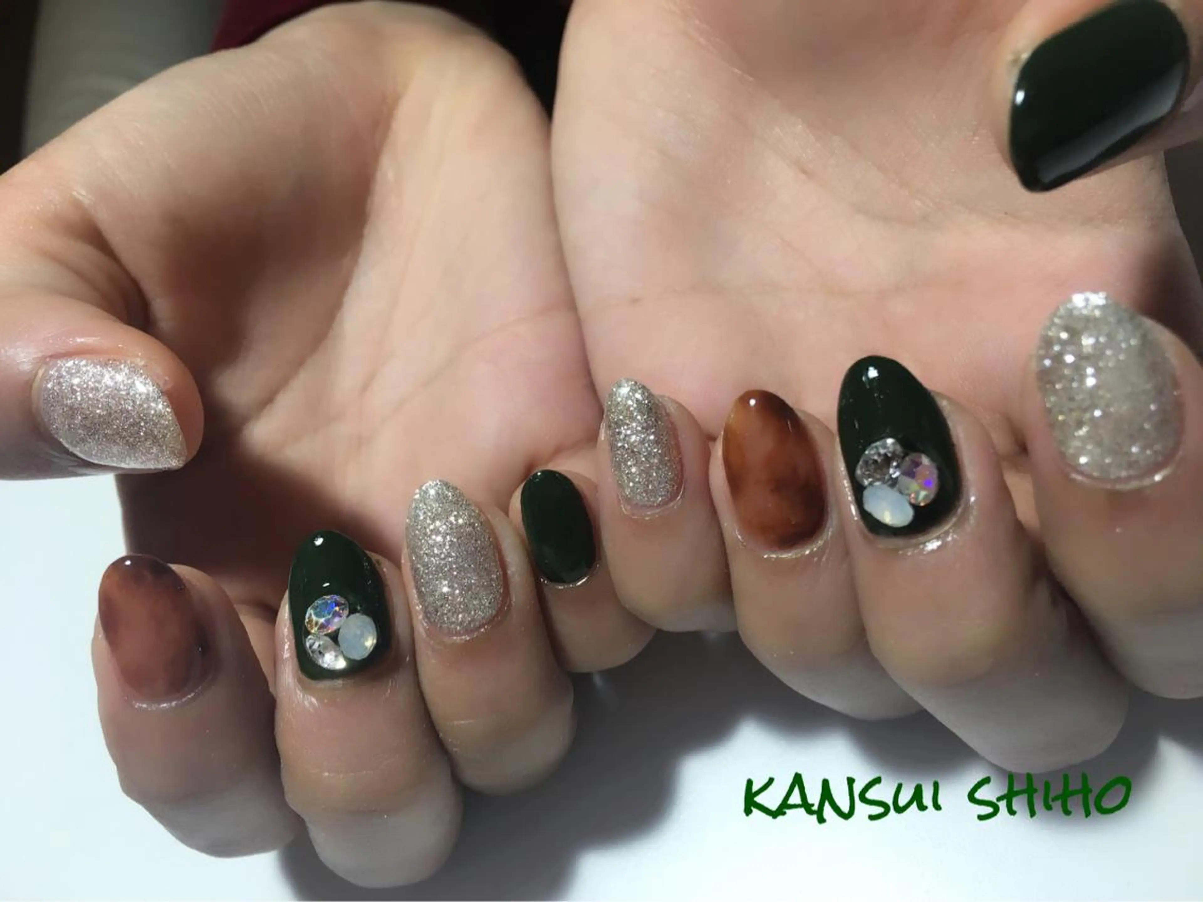 ネイル Elio 国泰寺のネイルデザイン