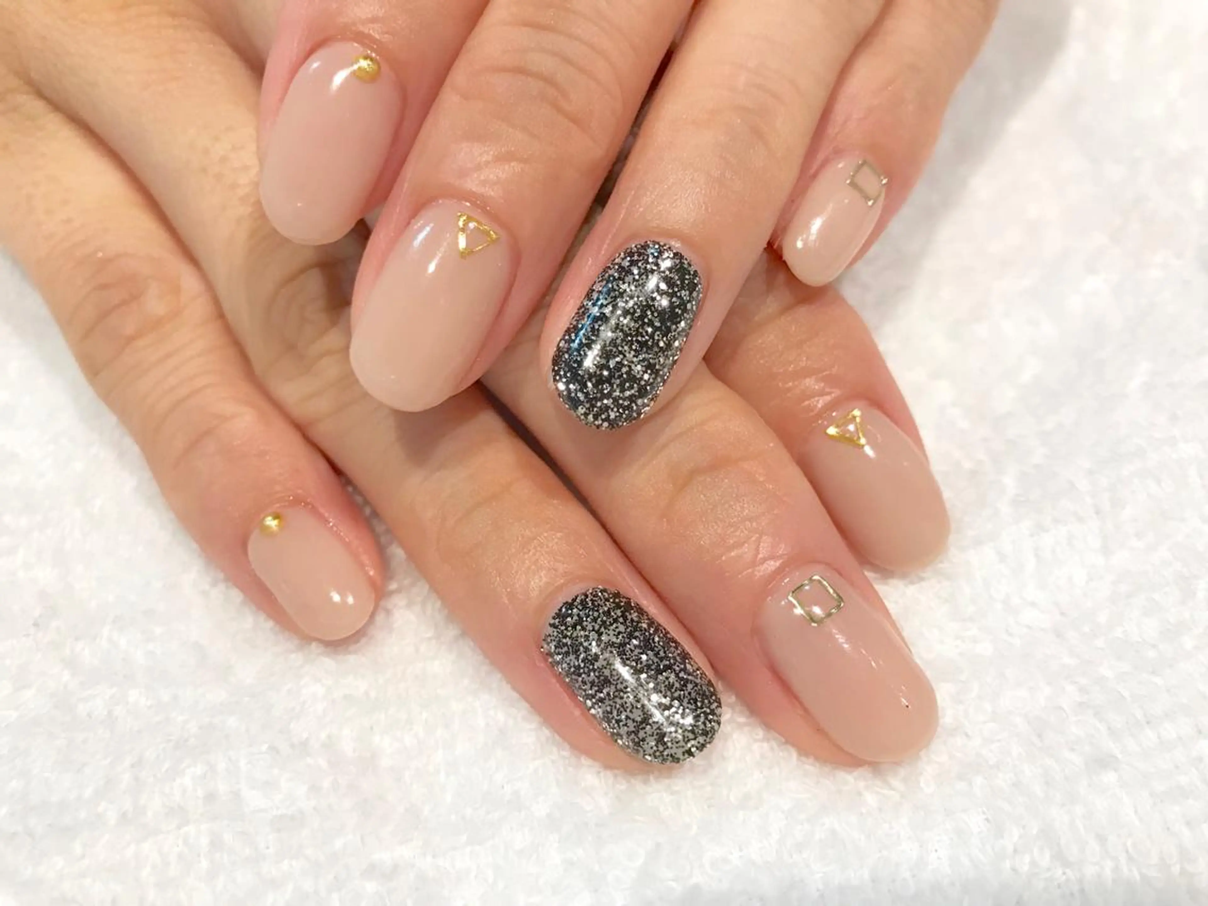 ネイル ラメ(グリッター) NARUMI HYODOのネイルデザイン