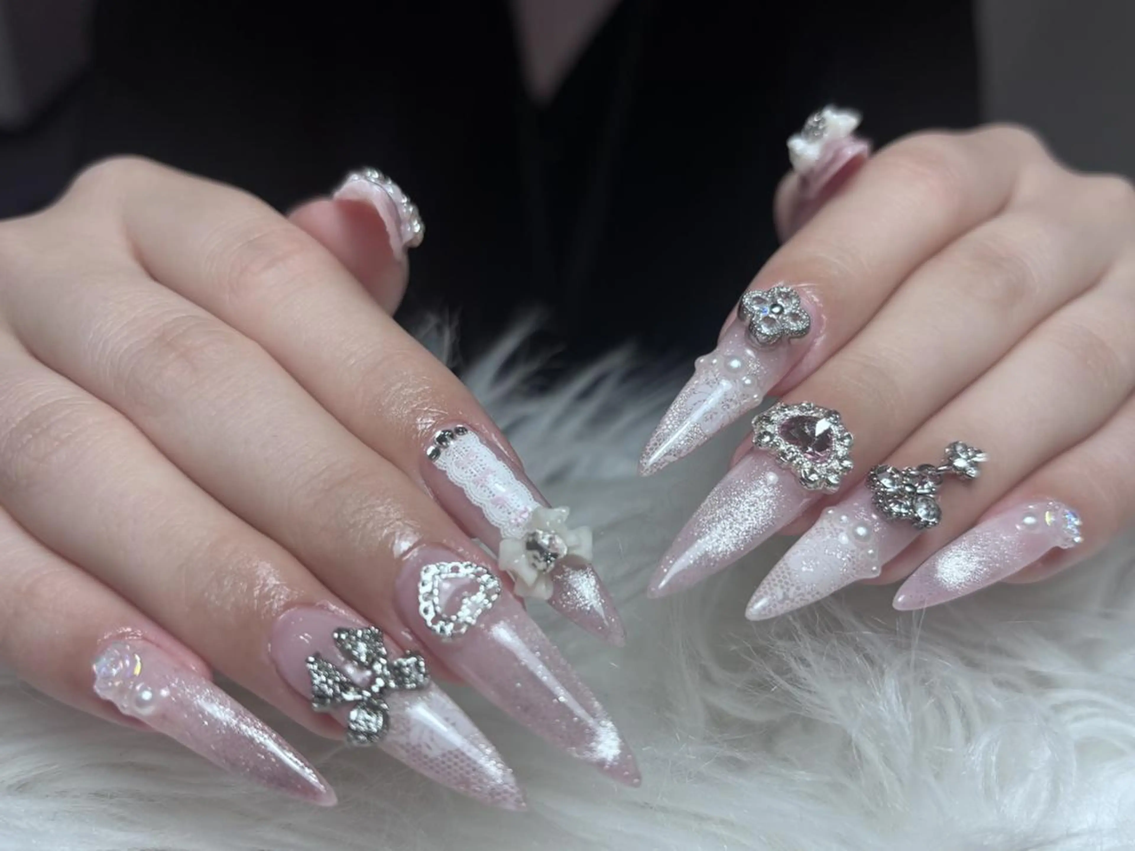 ネイル チークネイル クリアネイル ガーリー キラキラネイル 韓国ネイル RiRi Belle Nail池袋のネイルデザイン