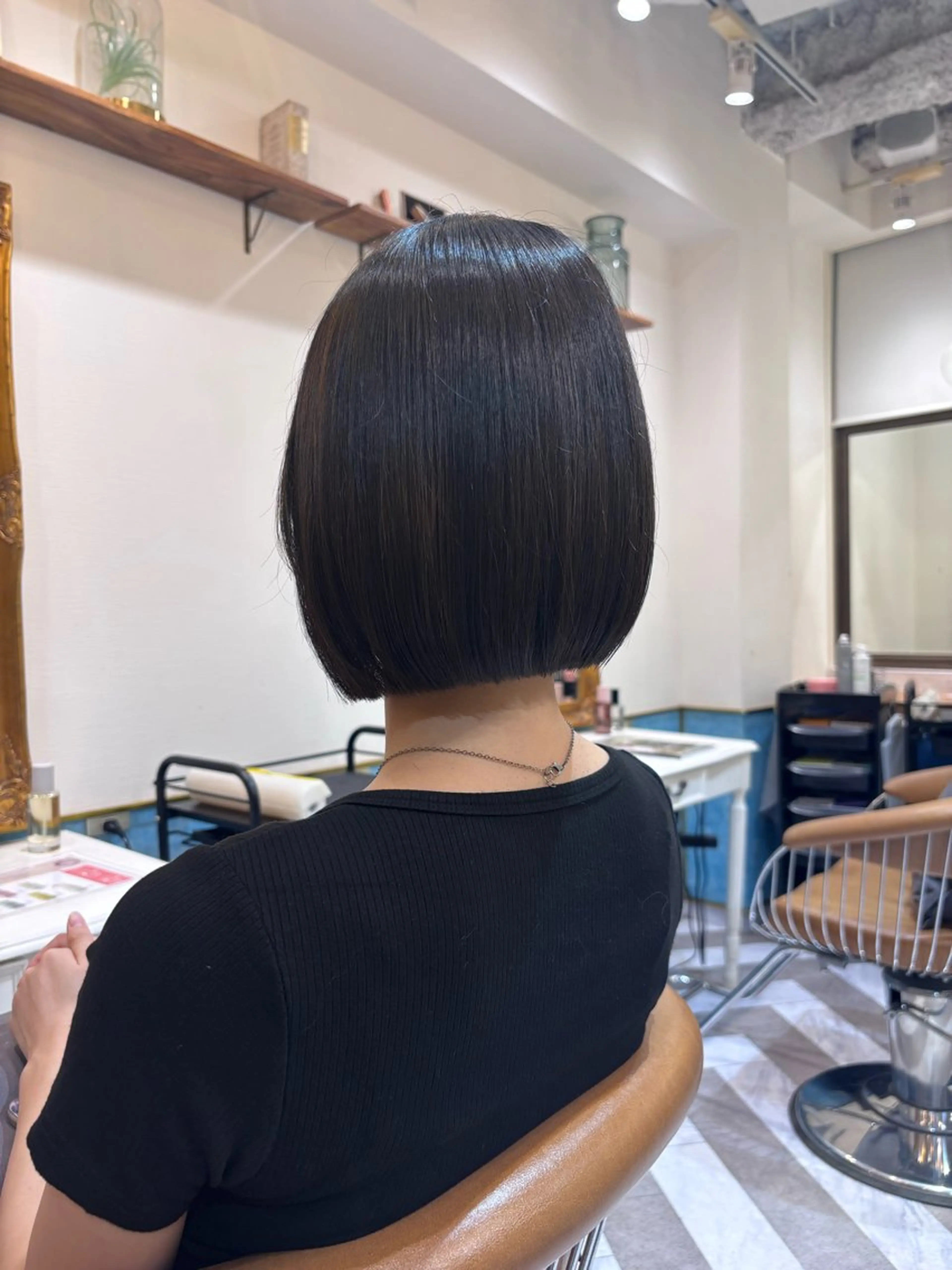 ミディアム カット ヘアカラー トリートメント ♥韓国レイヤー/透明 感カラー/目黒慎太郎のヘアスタイル