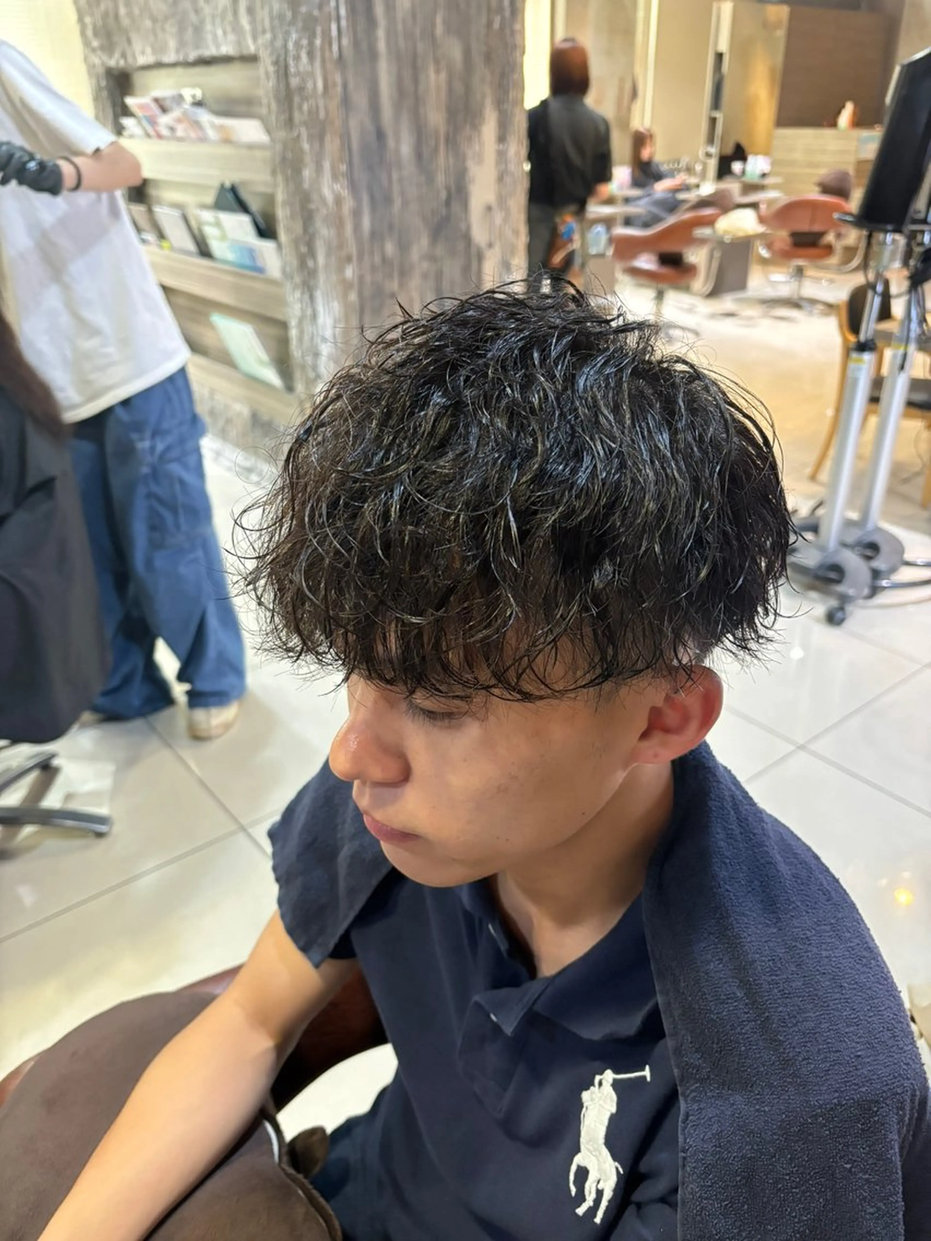 🐦‍⬛今話題のパーマ🐦‍⬛メンズカット+シャドウパーマ　再来¥9900の写真