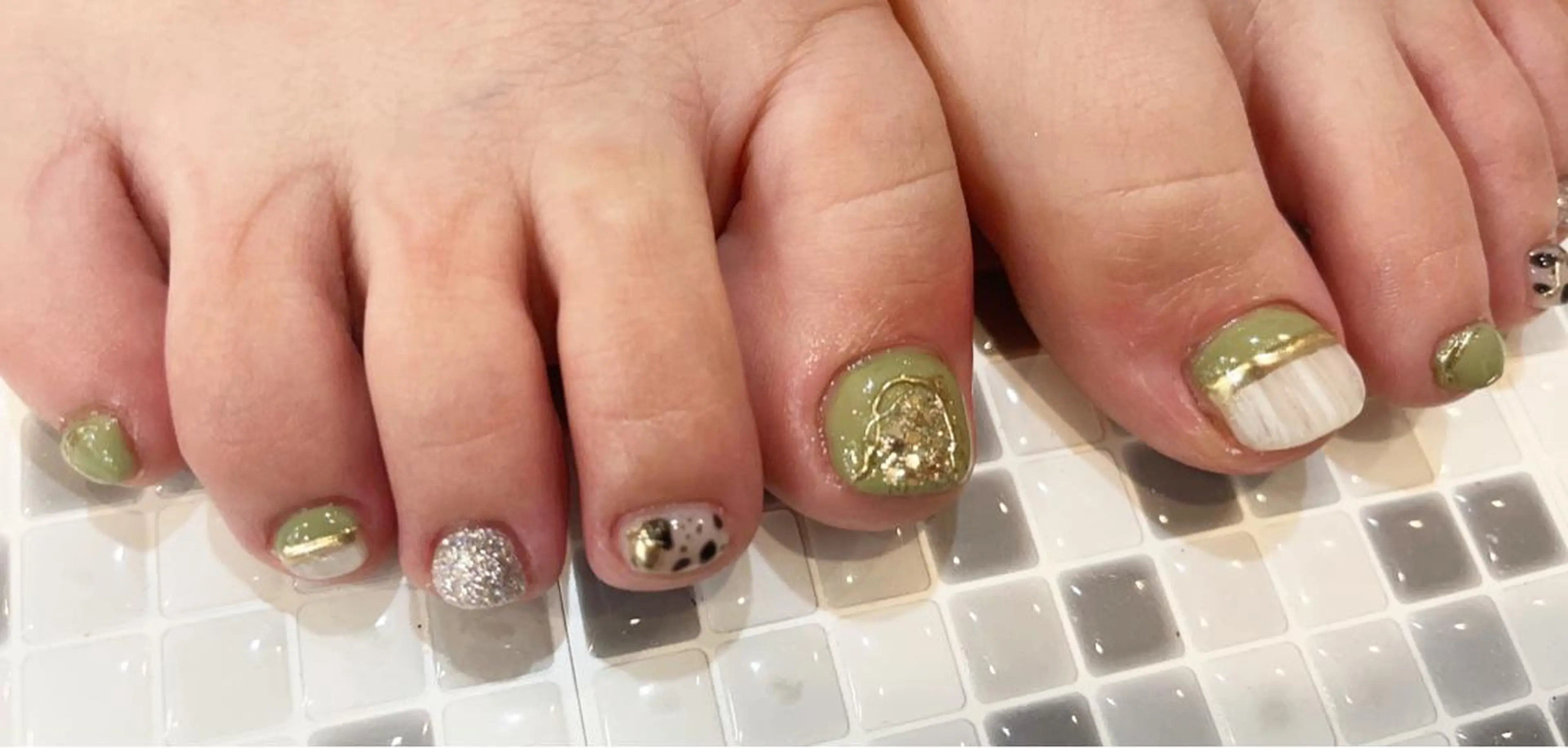 ネイル フットネイル nailist yuiのネイルデザイン