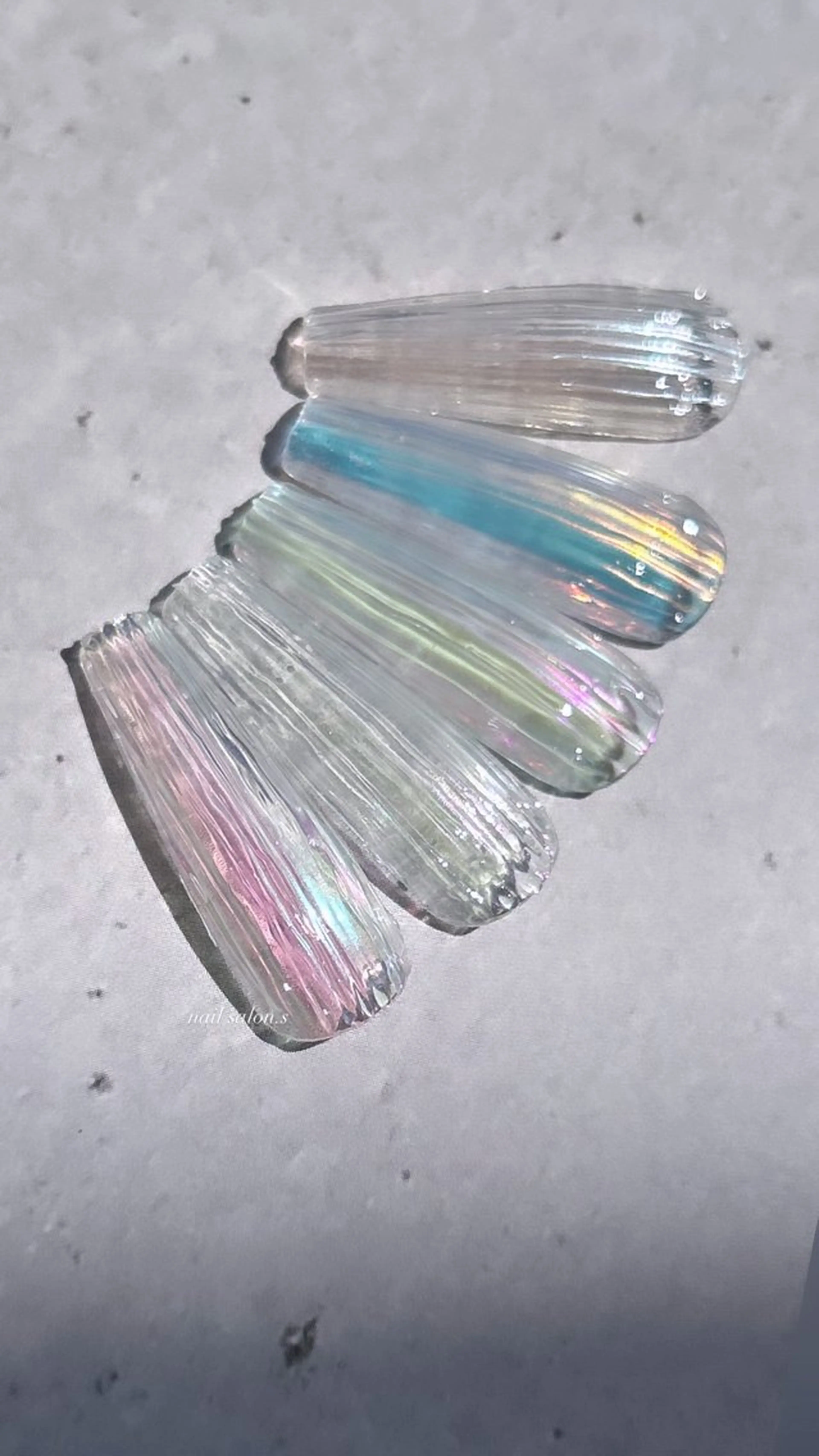 ネイル 関山 志乃のネイルデザイン