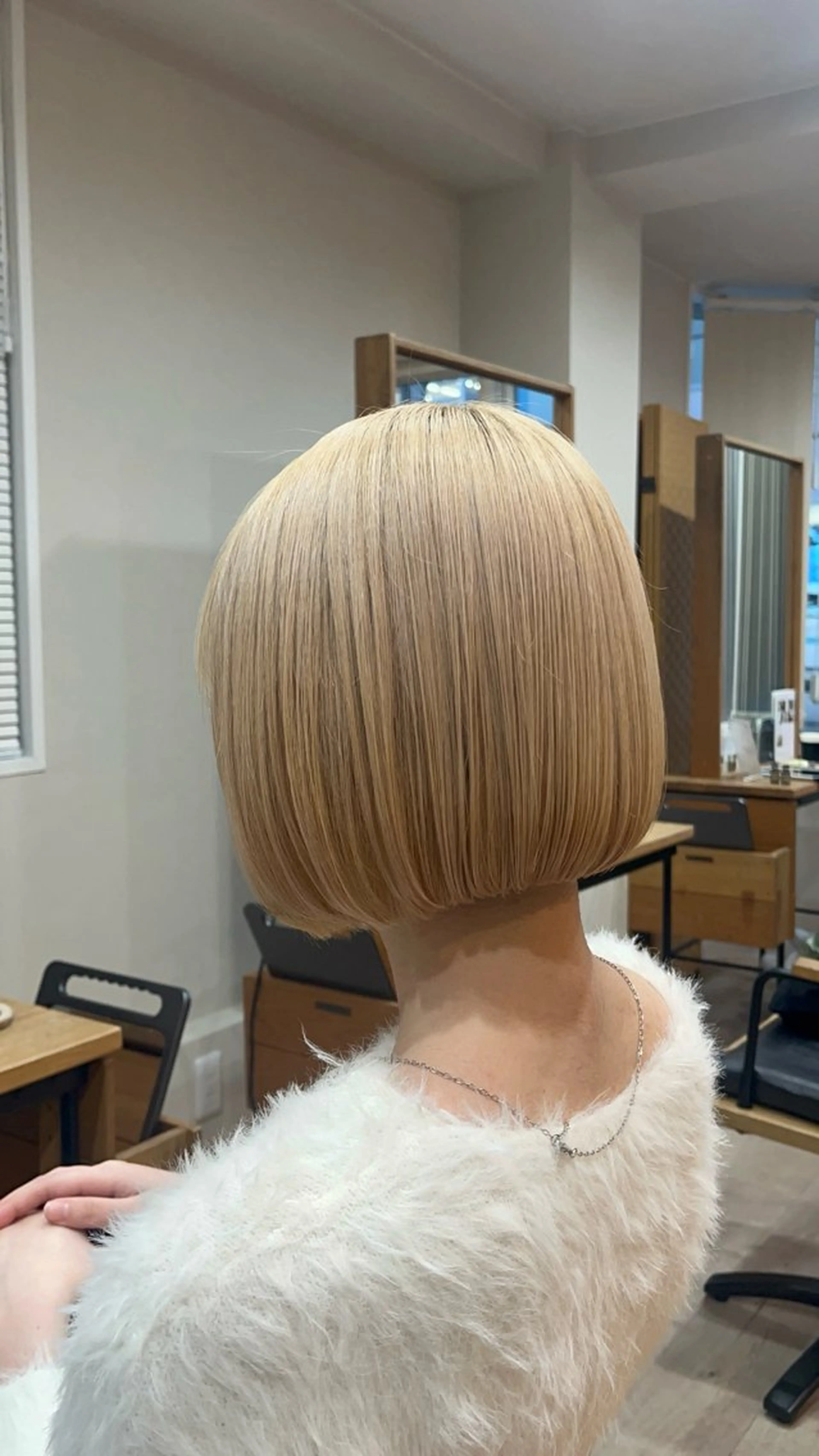 ショート カット カンノ シュンのヘアスタイル