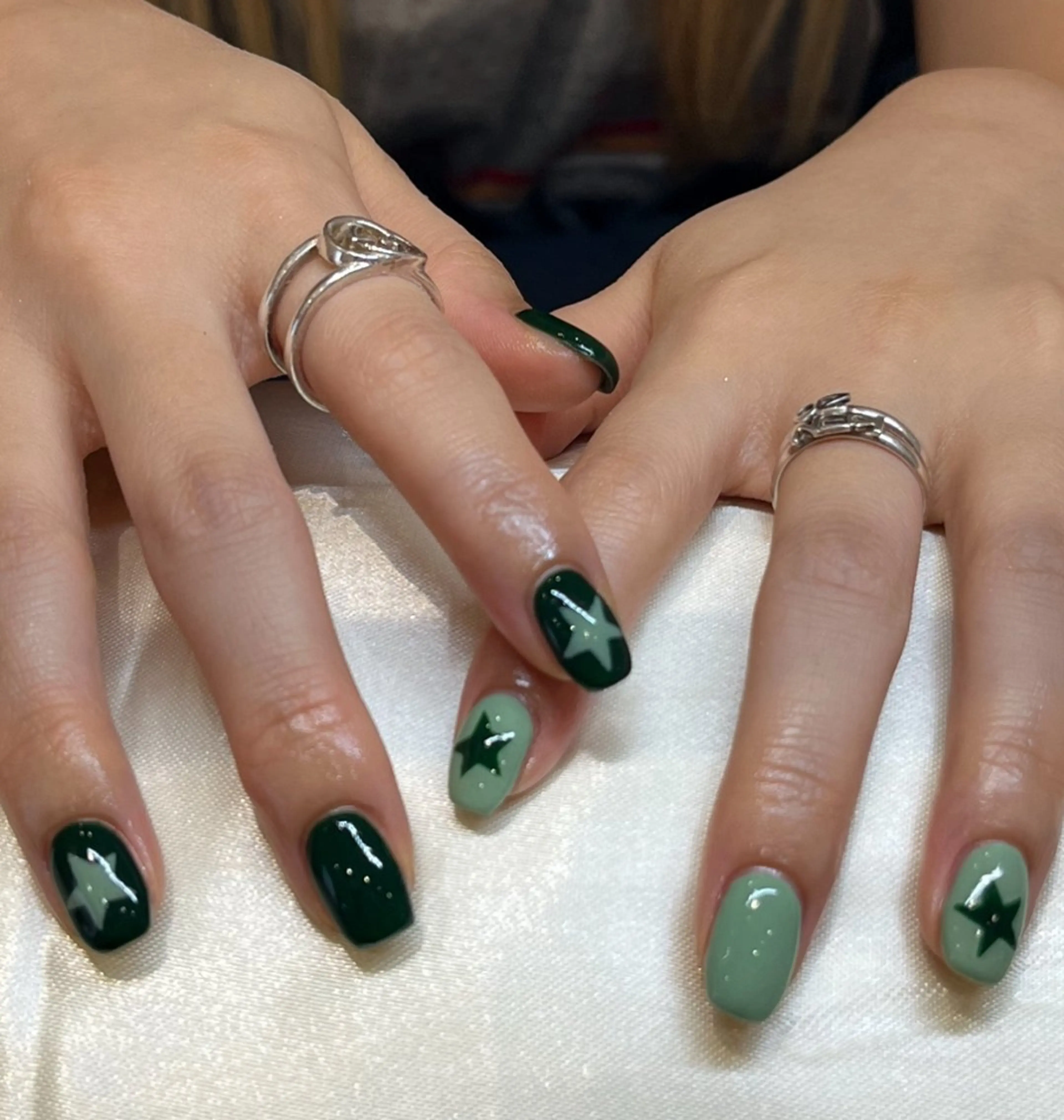 ネイル グリーン 🎀Earth chihiro🤍のネイルデザイン