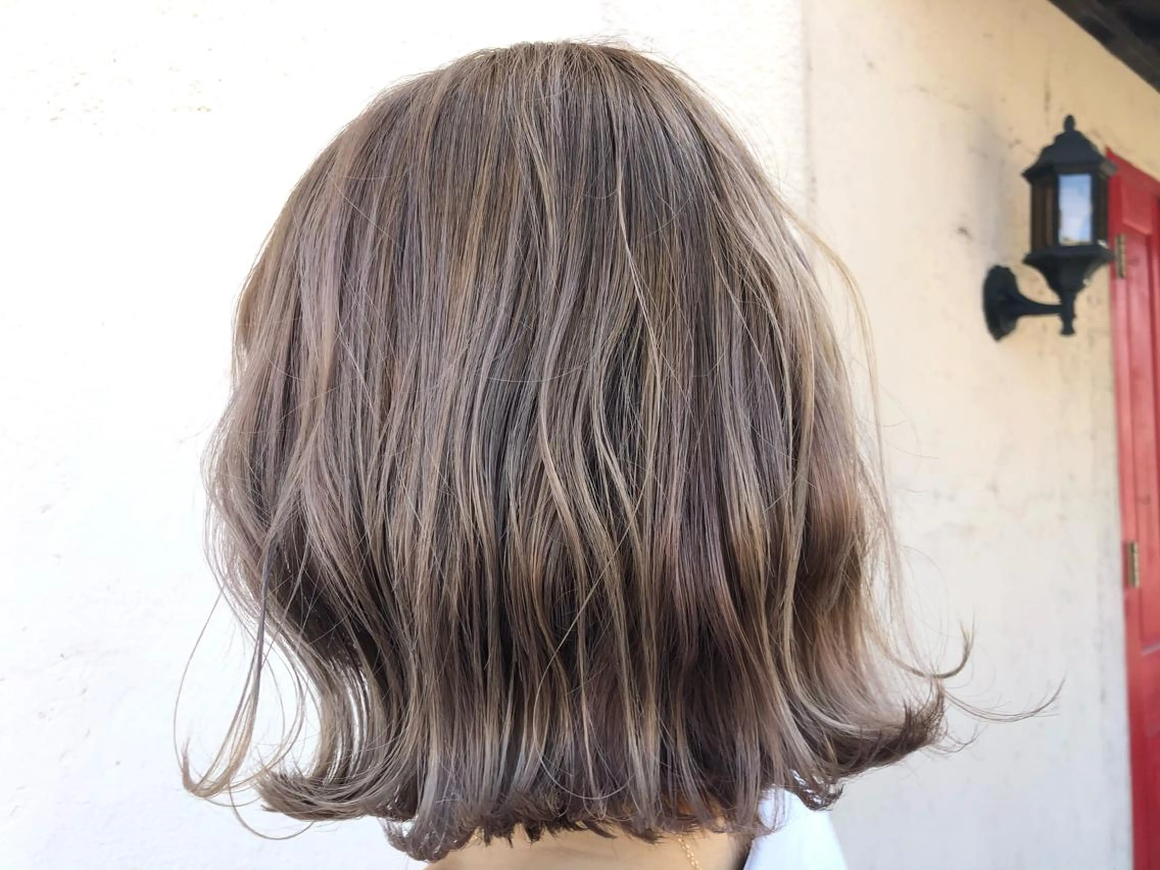 ミディアム M. YURIのヘアスタイル