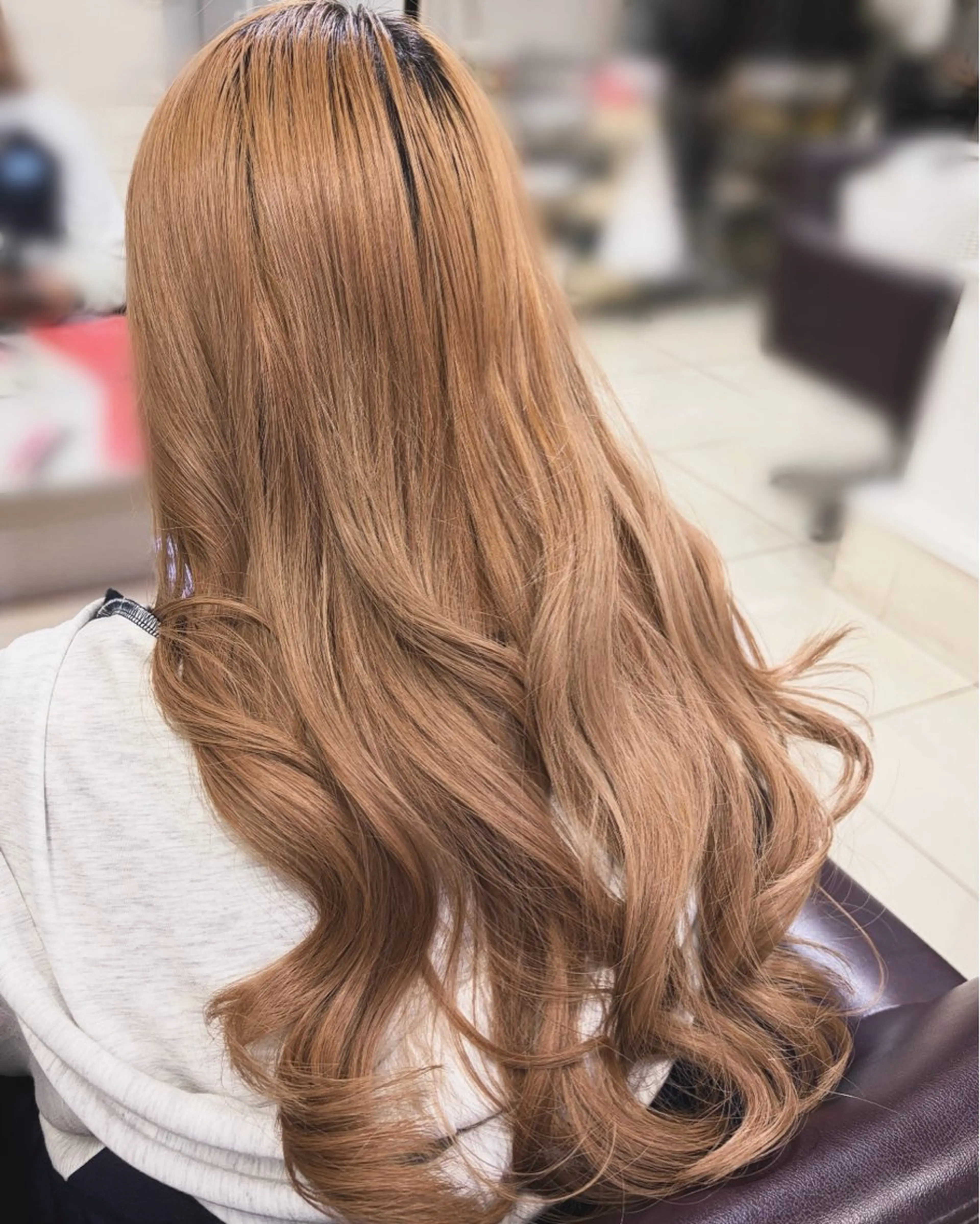 ロング ヘアカラー タジリ アヤセのヘアスタイル