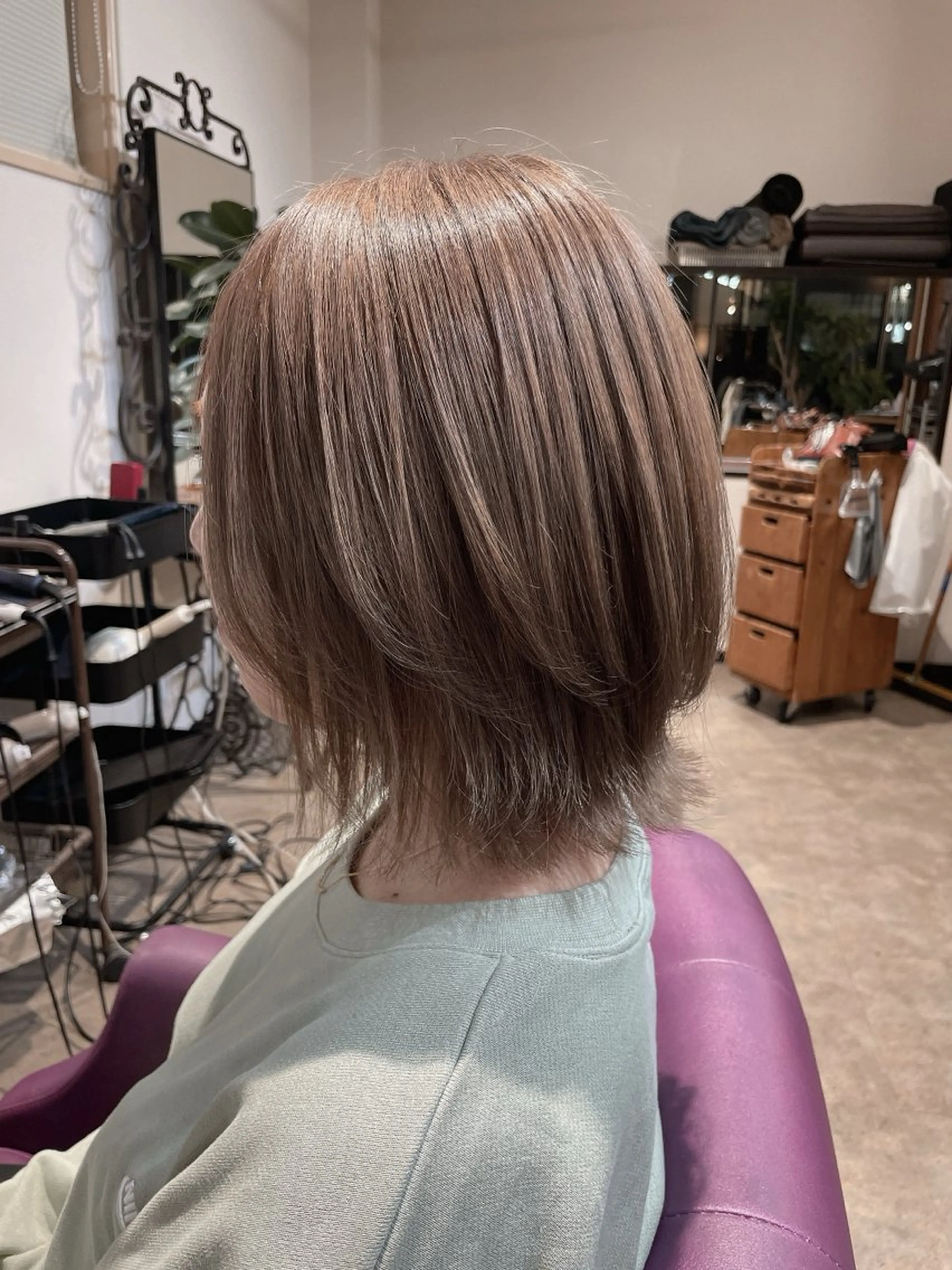 ミディアム ボブレイヤー ボブ くびれヘア 伸ばしかけ レイヤーカット 下林 雅明のヘアスタイル