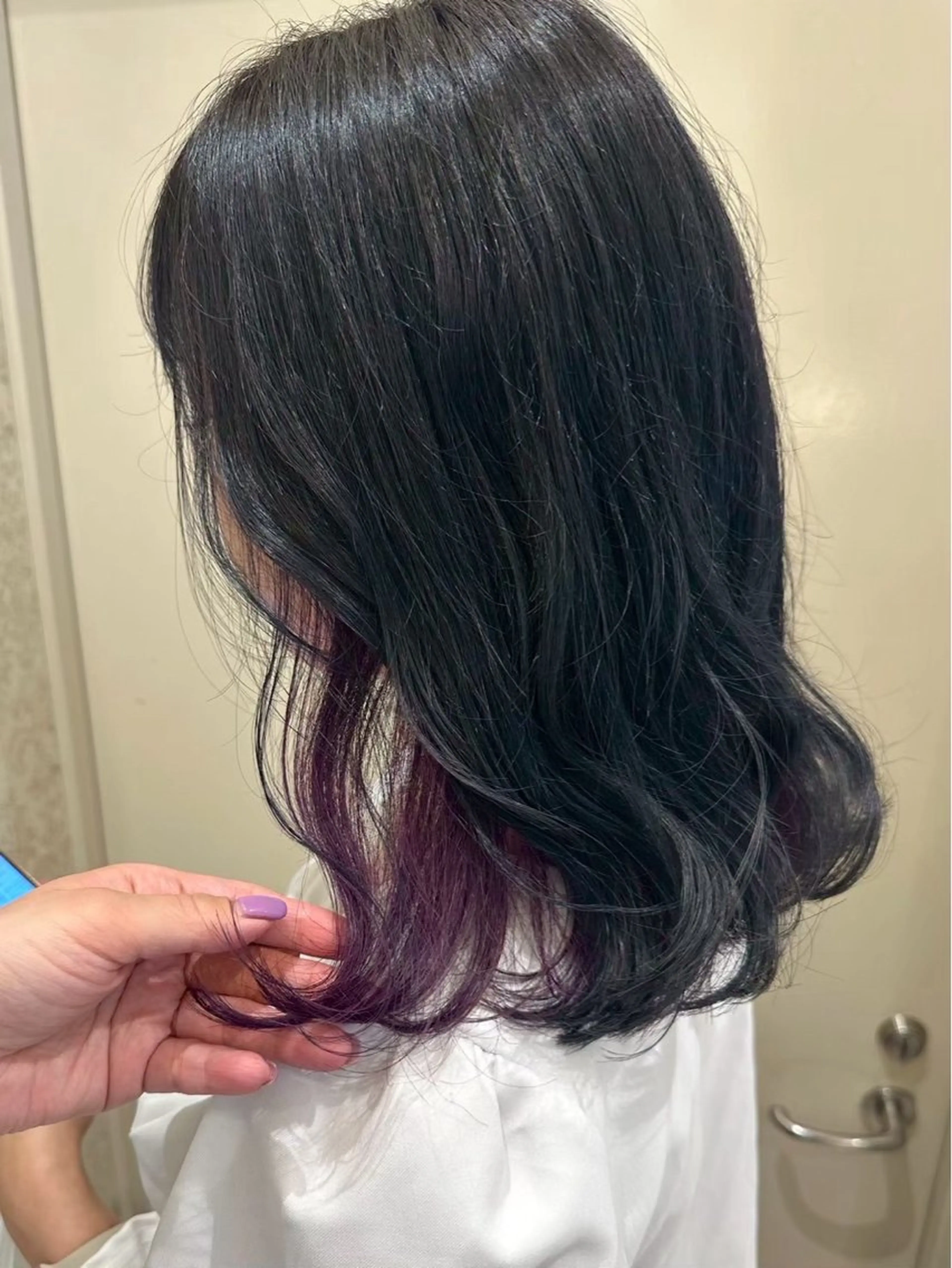 ミディアム カラー 外人風ハイライト/ 艶カラーのヘアスタイル