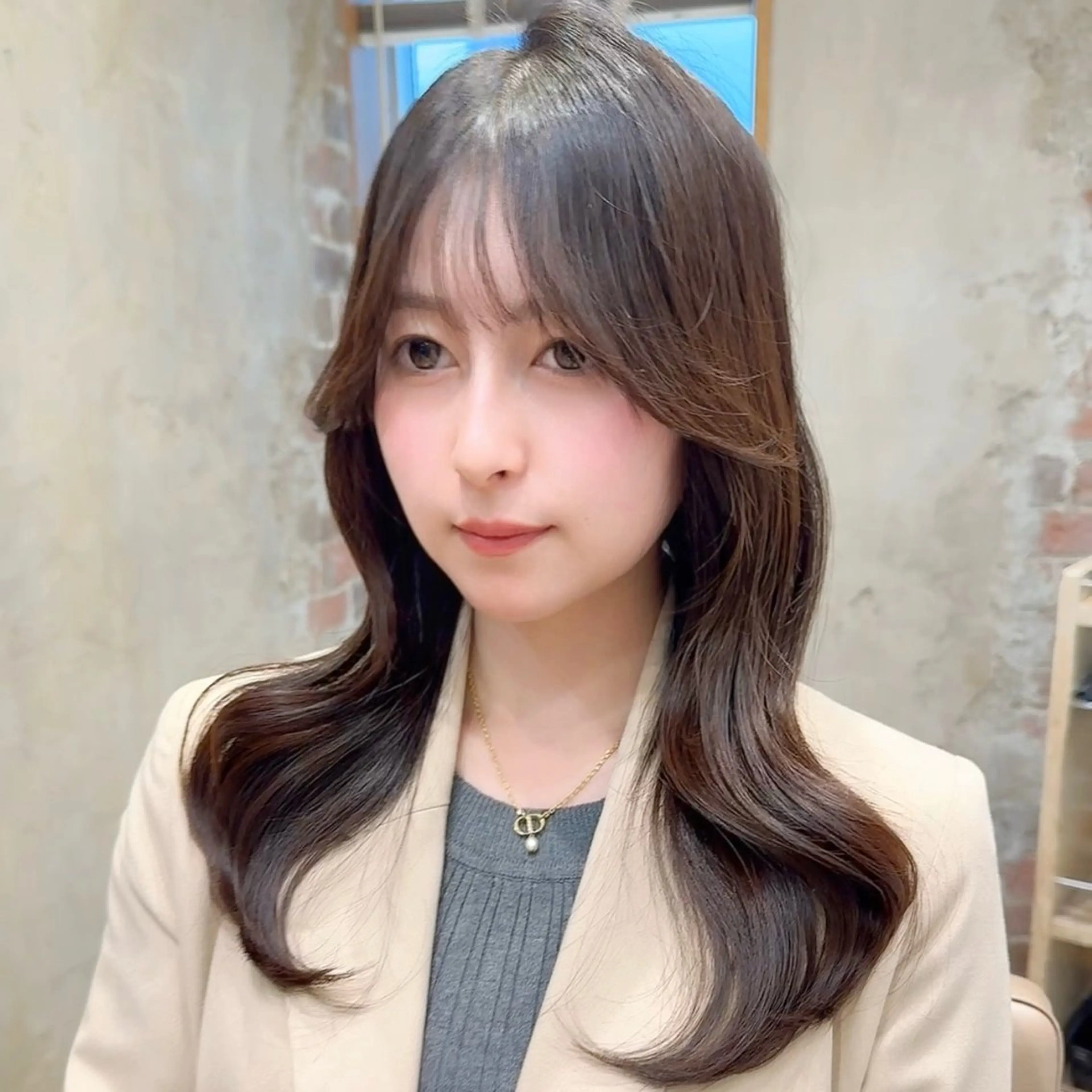 ロング カット トリートメント 新宿/レイヤー 顔周りカット溝手優太のヘアスタイル