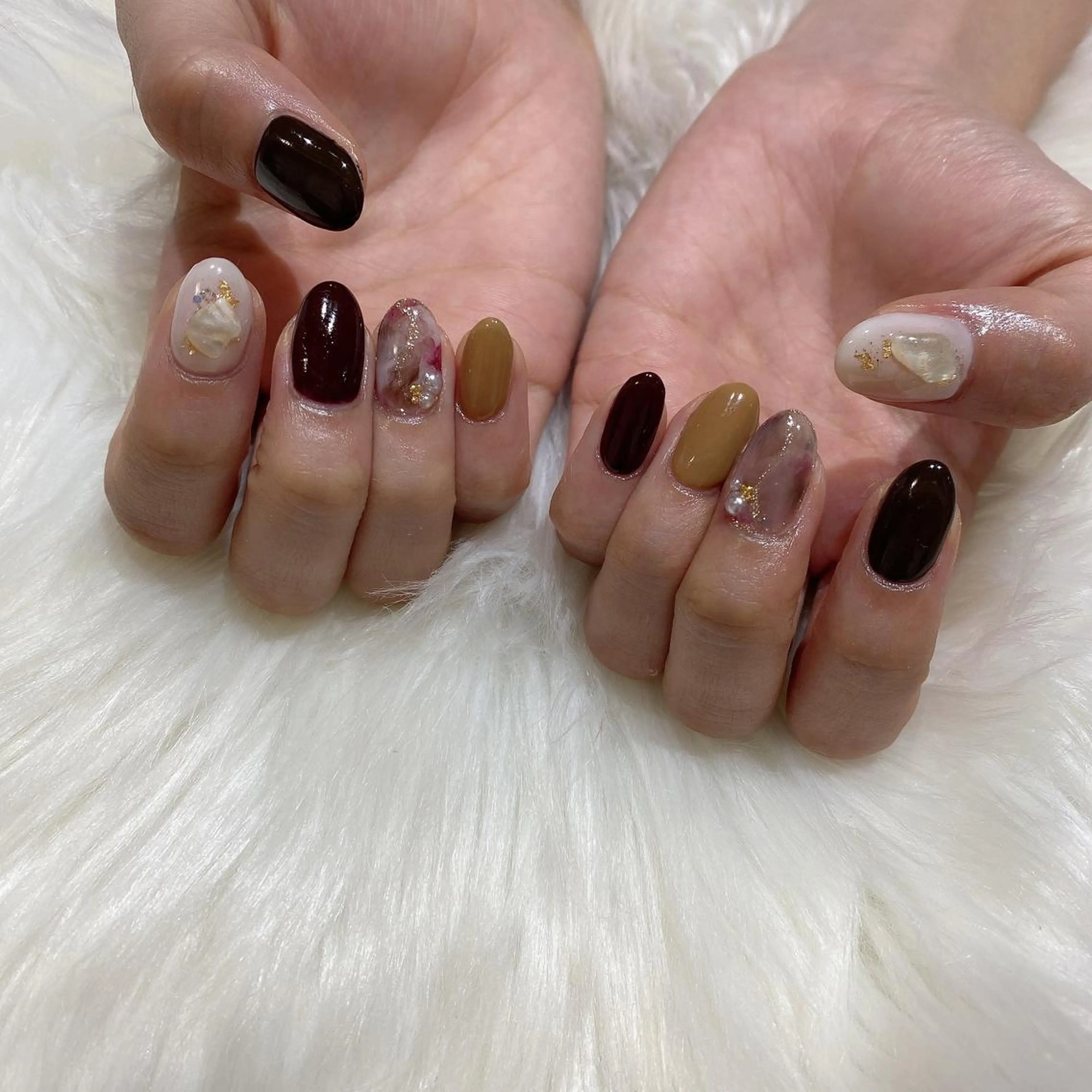 ネイル ハンドネイル 西岡 杏のネイルデザイン