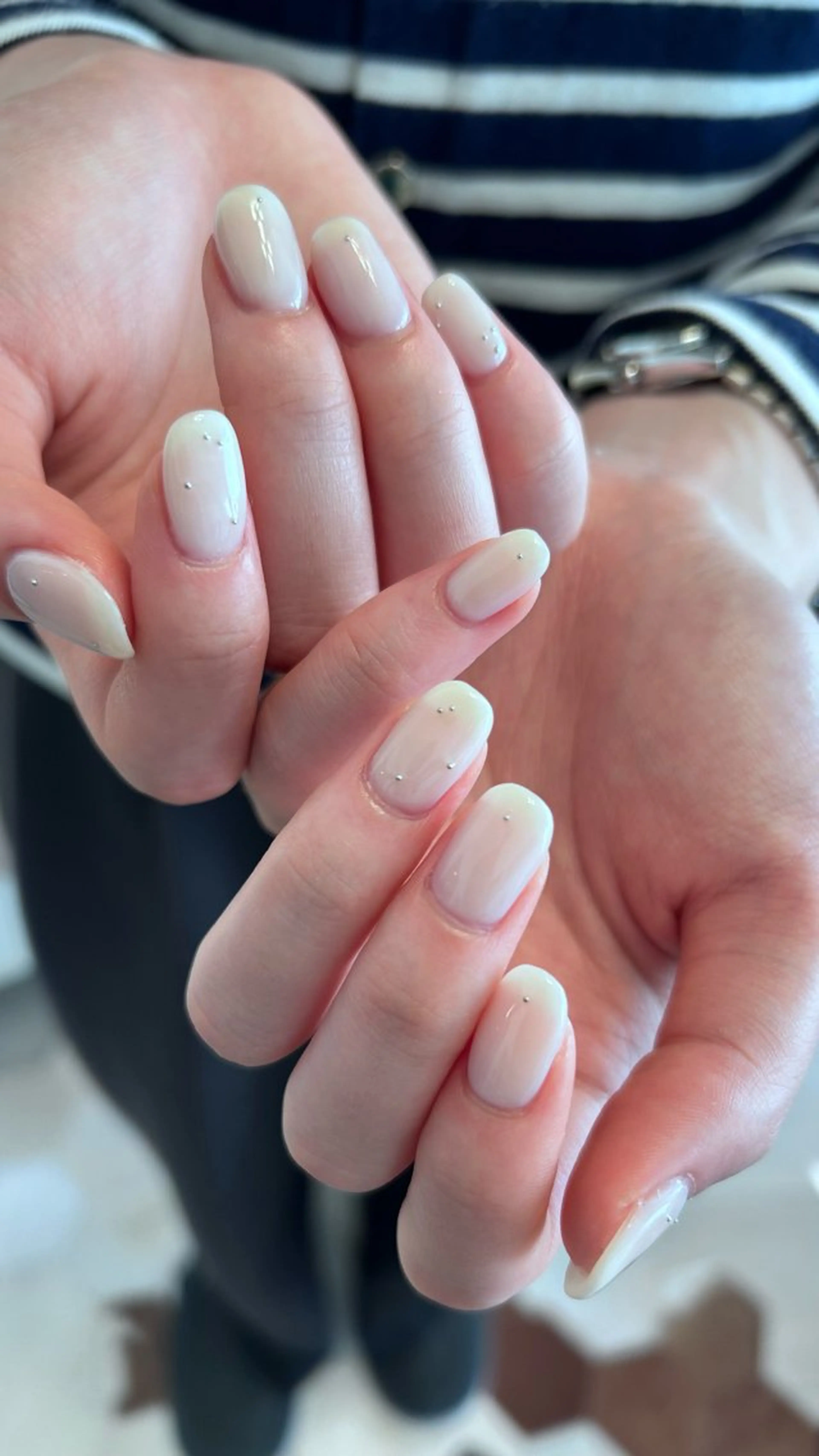 ネイル ニュアンスネイル ハンドネイル ハンドケア Atelier Ariのネイルデザイン