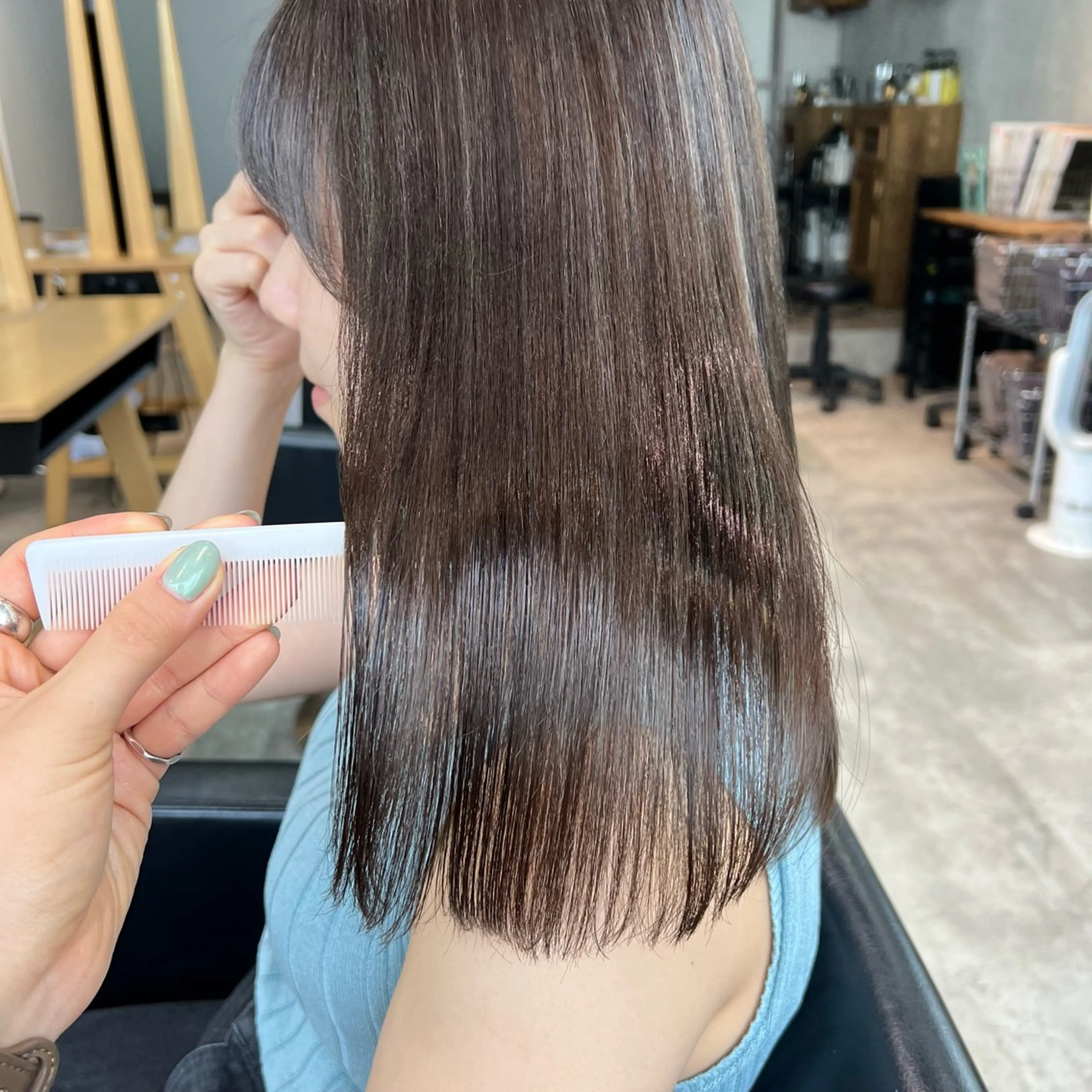 ミディアム カラー 高畑 恵莉 👒 暖色 / 艶髪 🧺のヘアスタイル