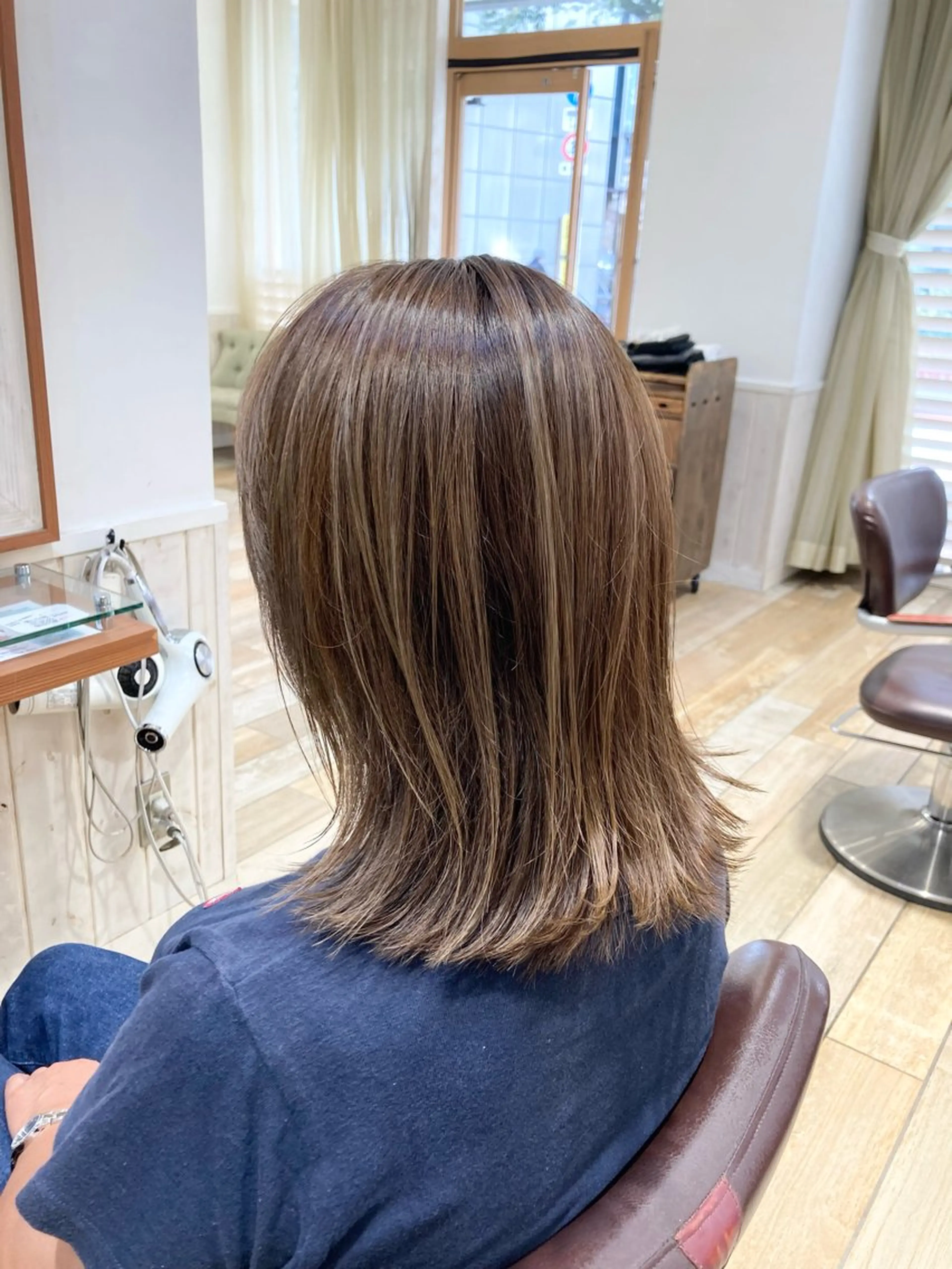 ミディアム カラー ハイトーンカラー 🫧ゆうき🪽 髪質改善/ハイライトのヘアスタイル