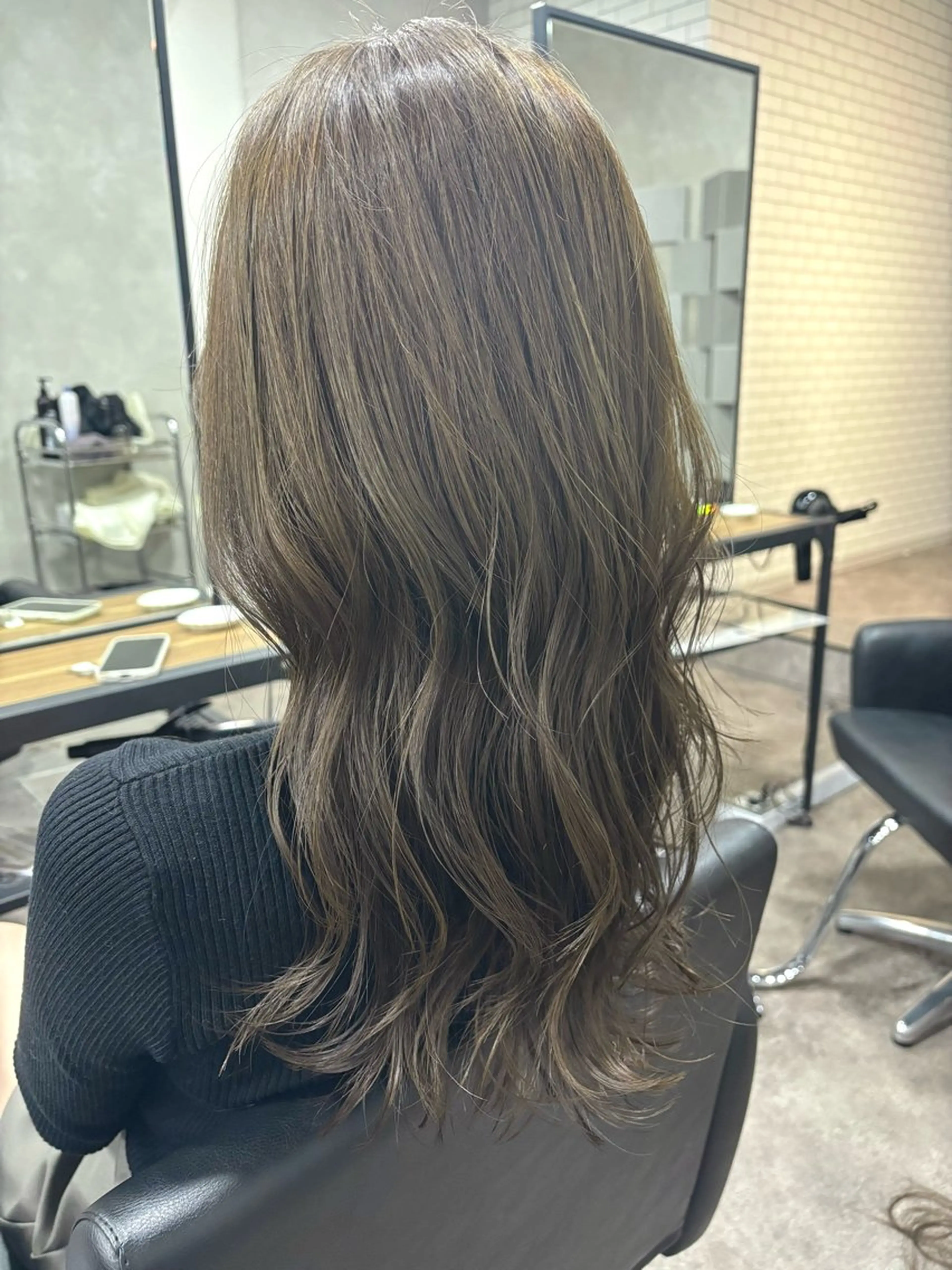 ロング カラー 前田 亮晟のヘアスタイル