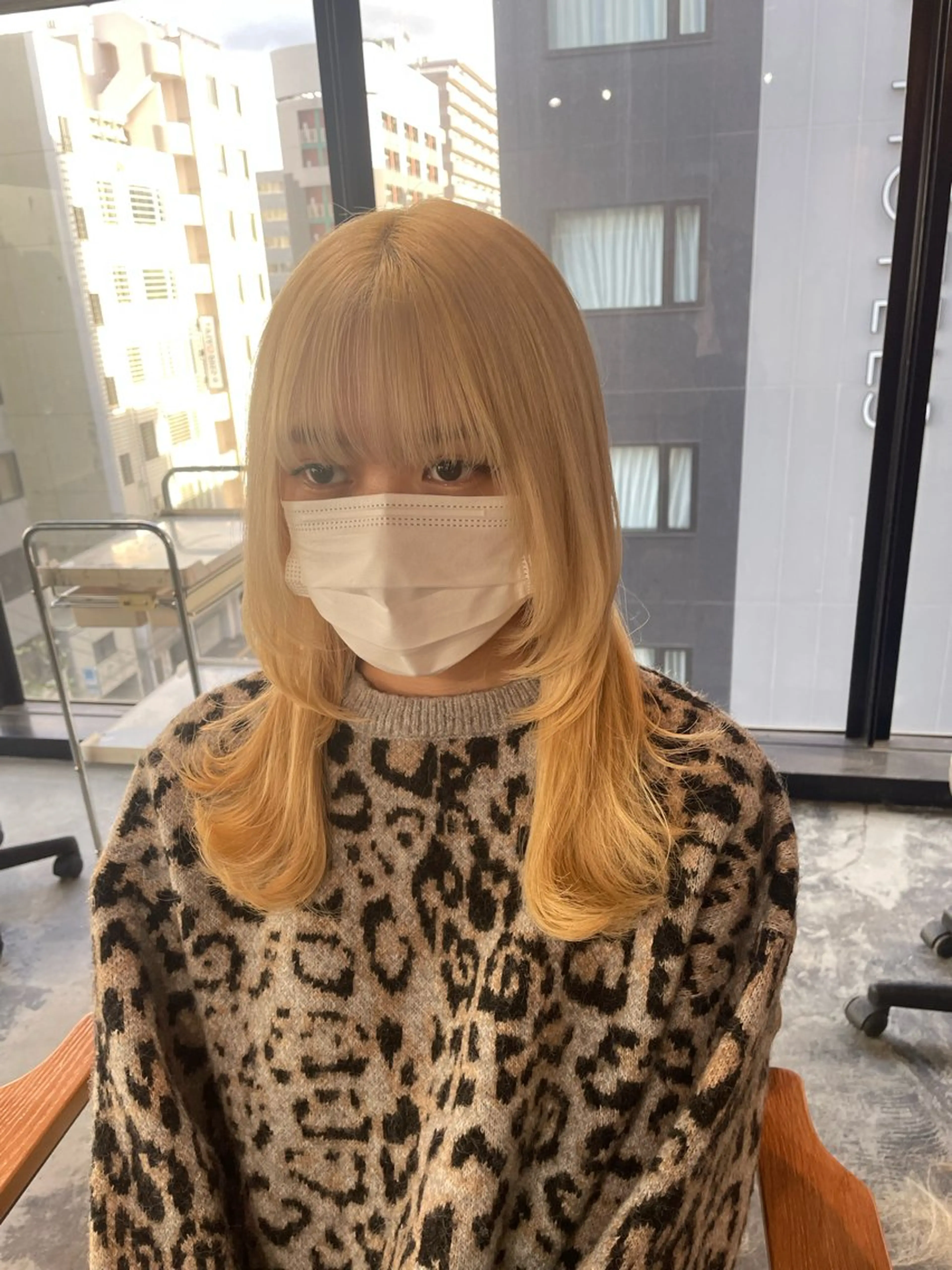 ミディアム 顔まわり/W カラー/リョウのヘアスタイル