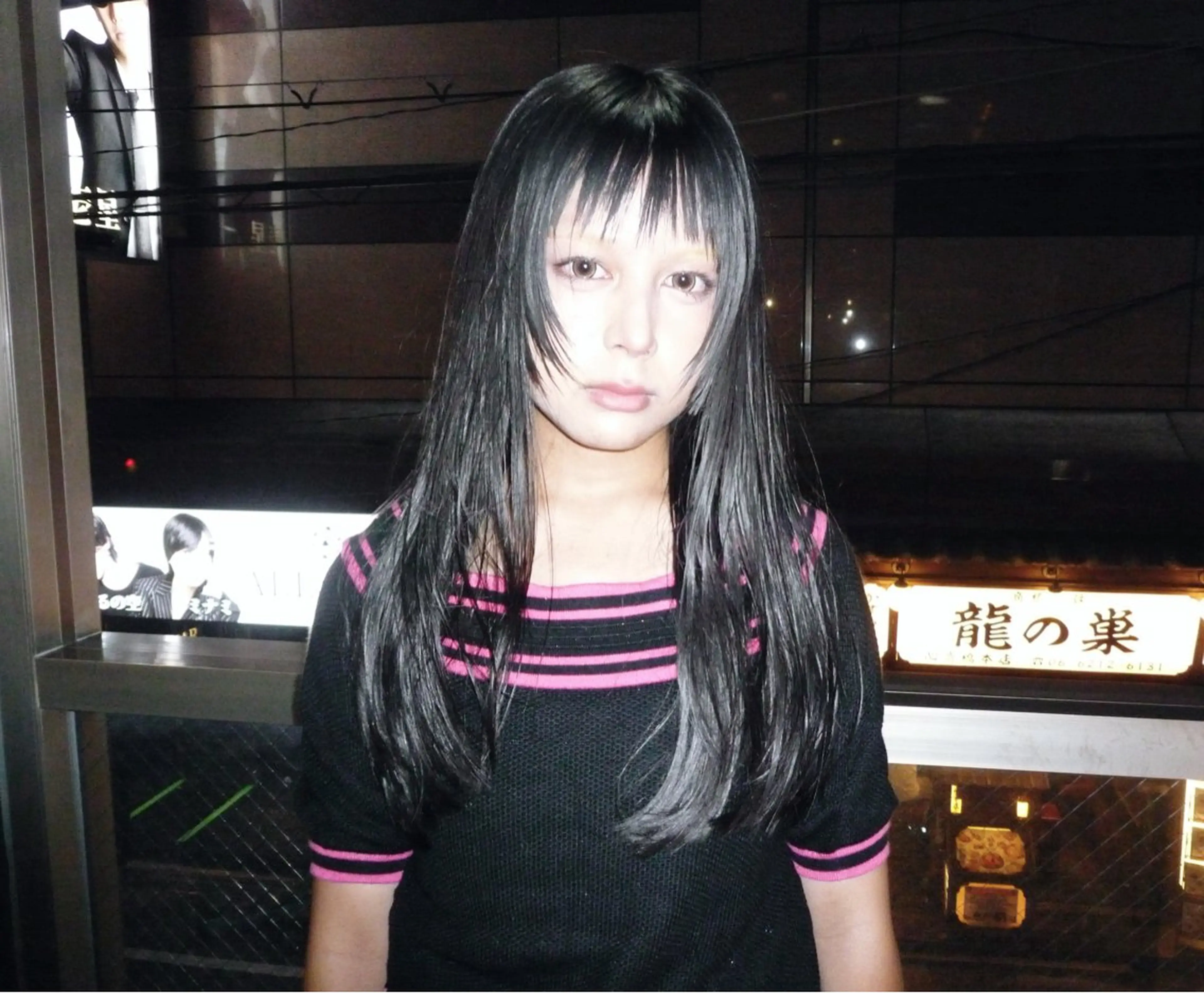 ロング 心斎橋/ハイトーン/ レイヤーカットのヘアスタイル