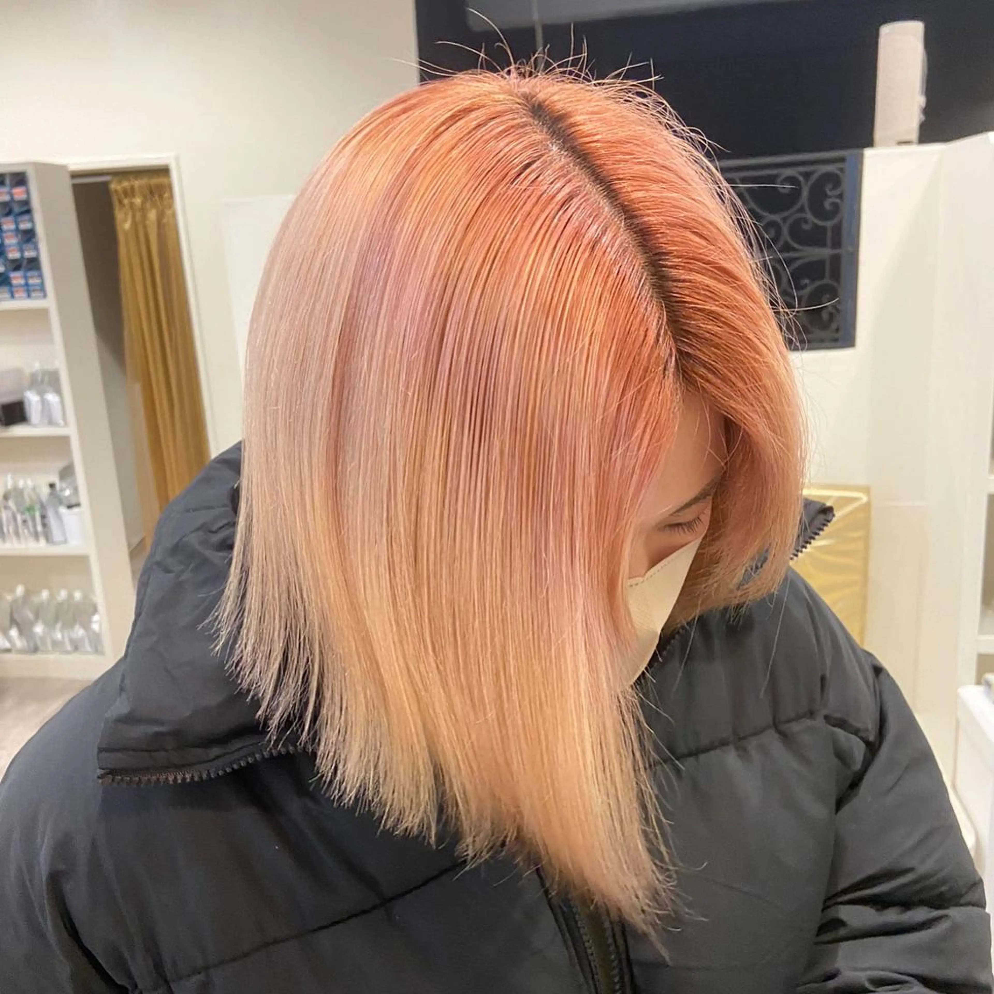 ミディアム カラー ブリーチ ワタナベ リリコのヘアスタイル
