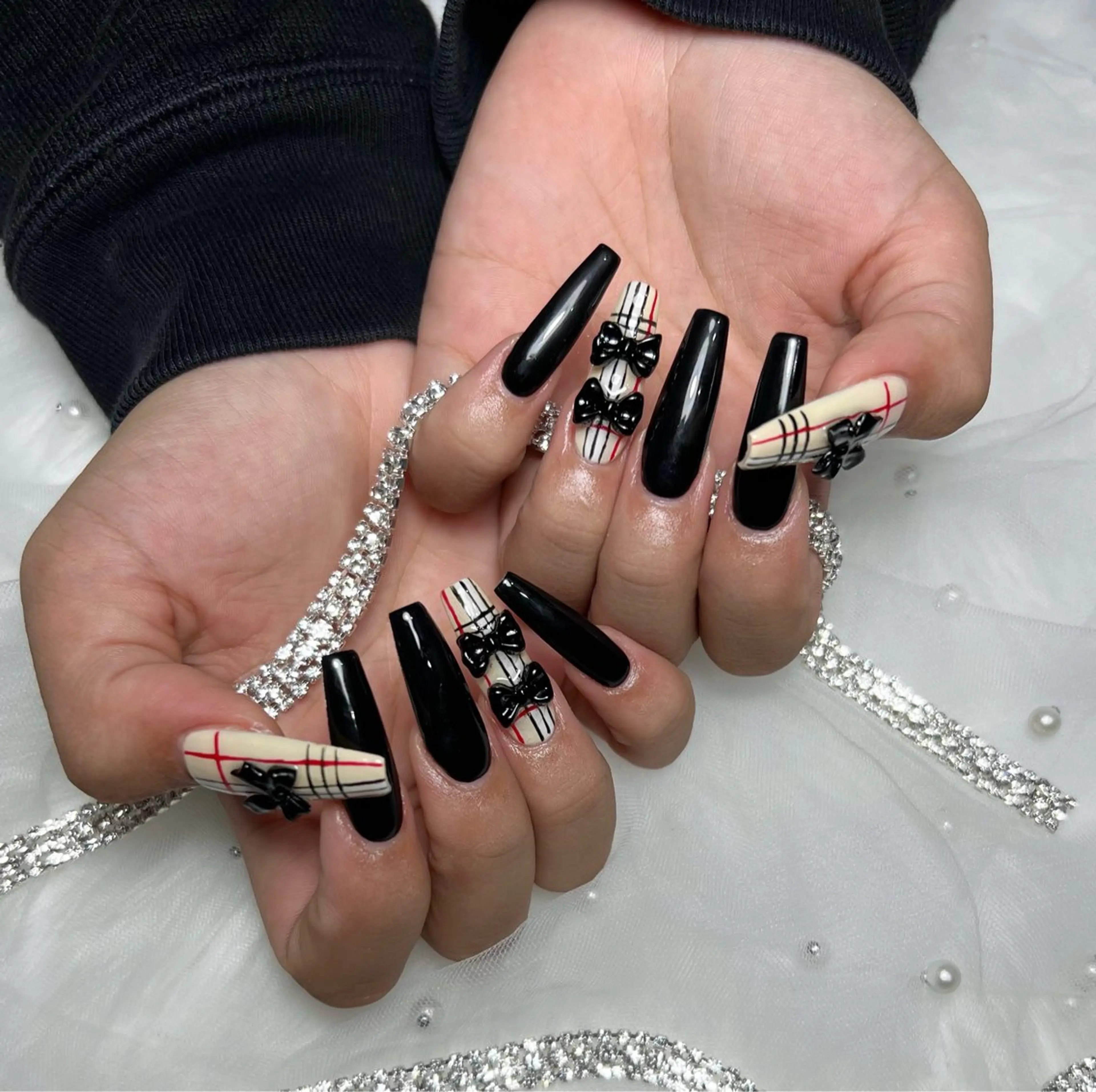 ネイル リボン pyuna. nailのネイルデザイン