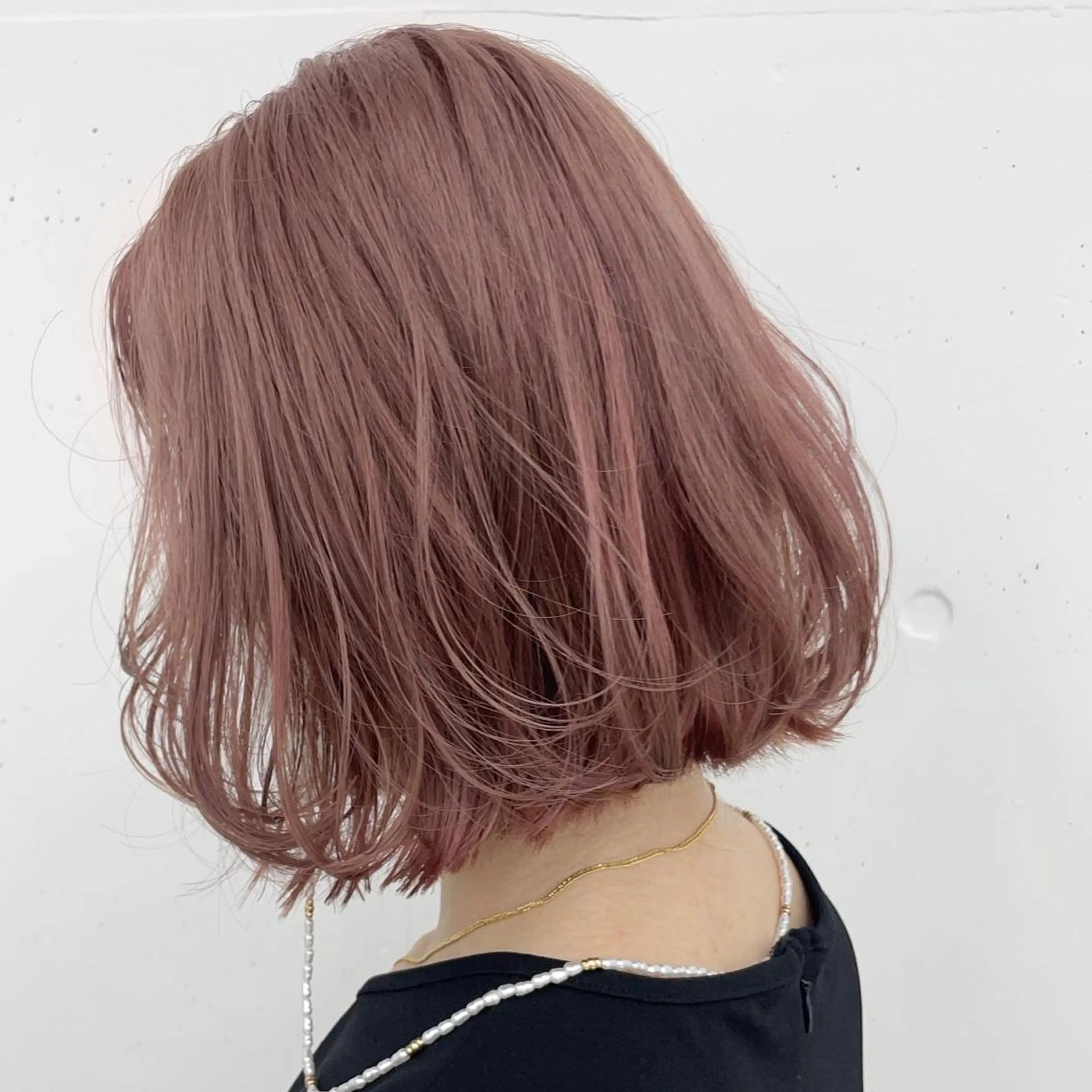 ミディアム カラー ベージュカラー ブリーチ ケアブリーチ ピンクカラー ピンクベージュ レイヤーカット💖 Kaedeのヘアスタイル