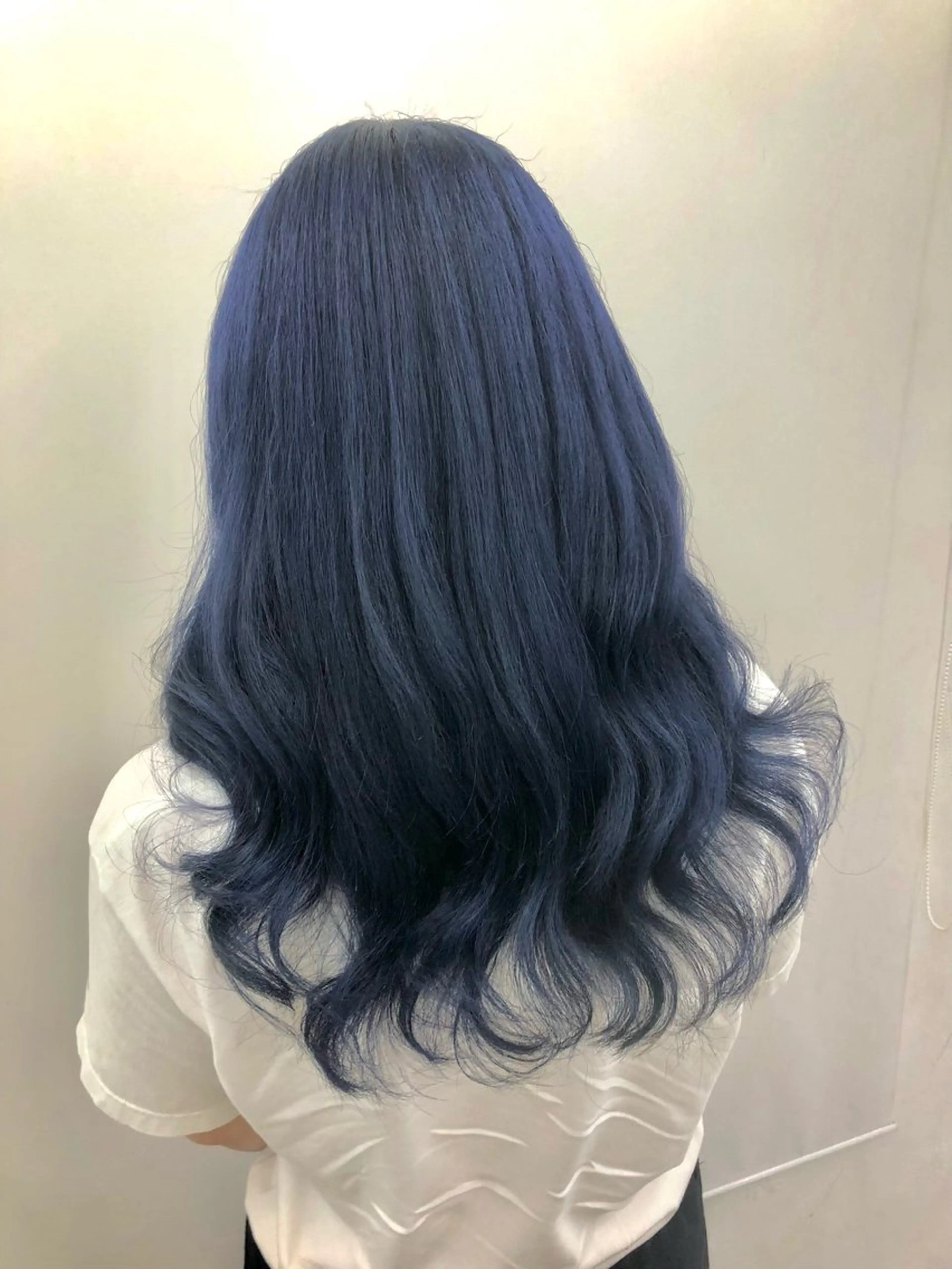 ミディアム カラー シールエクステ バレイヤージュ ブリーチ ブルーカラー ハイライトカラー レイヤー/エクステ alpha下妻のヘアスタイル