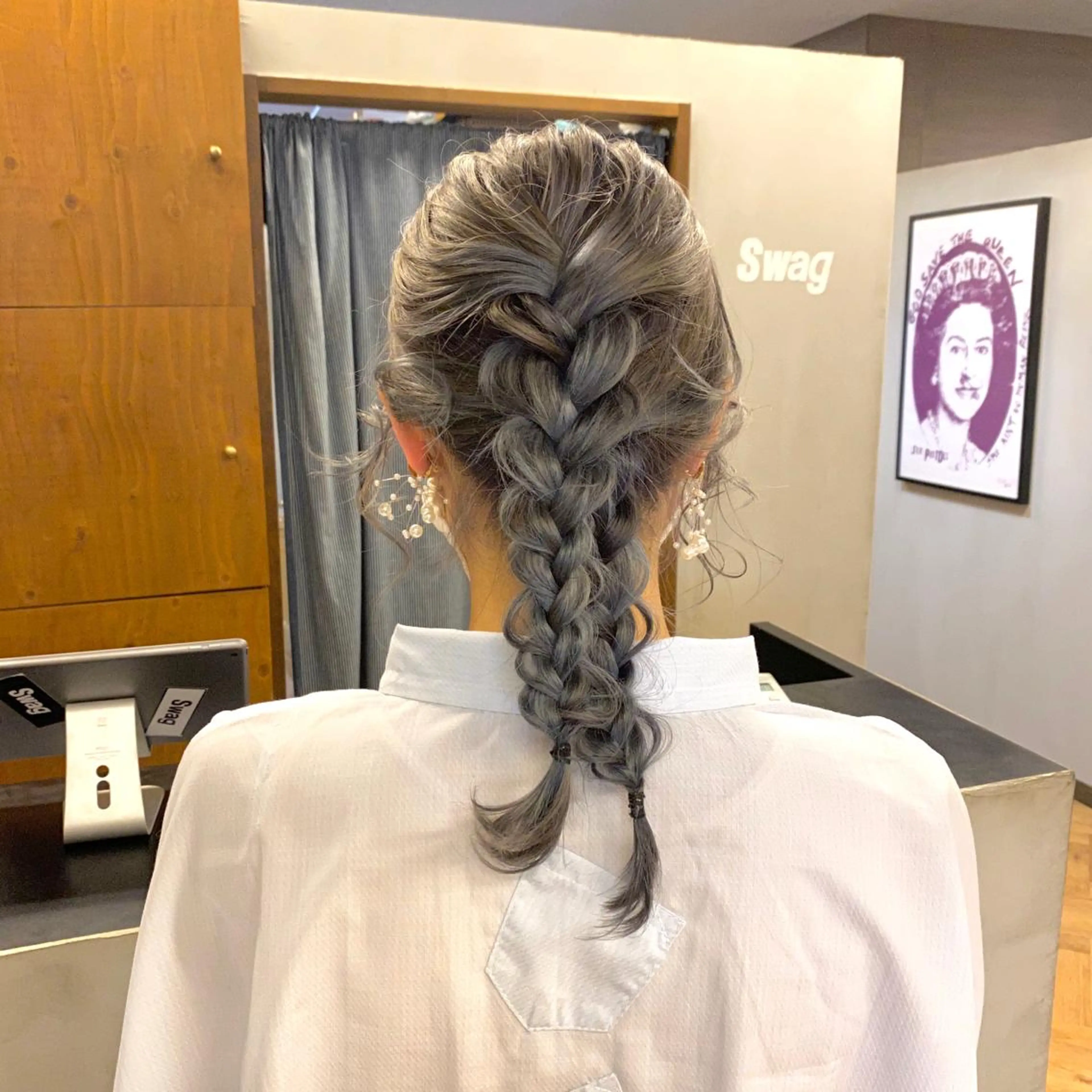 セミロング 前川 朋香のヘアスタイル