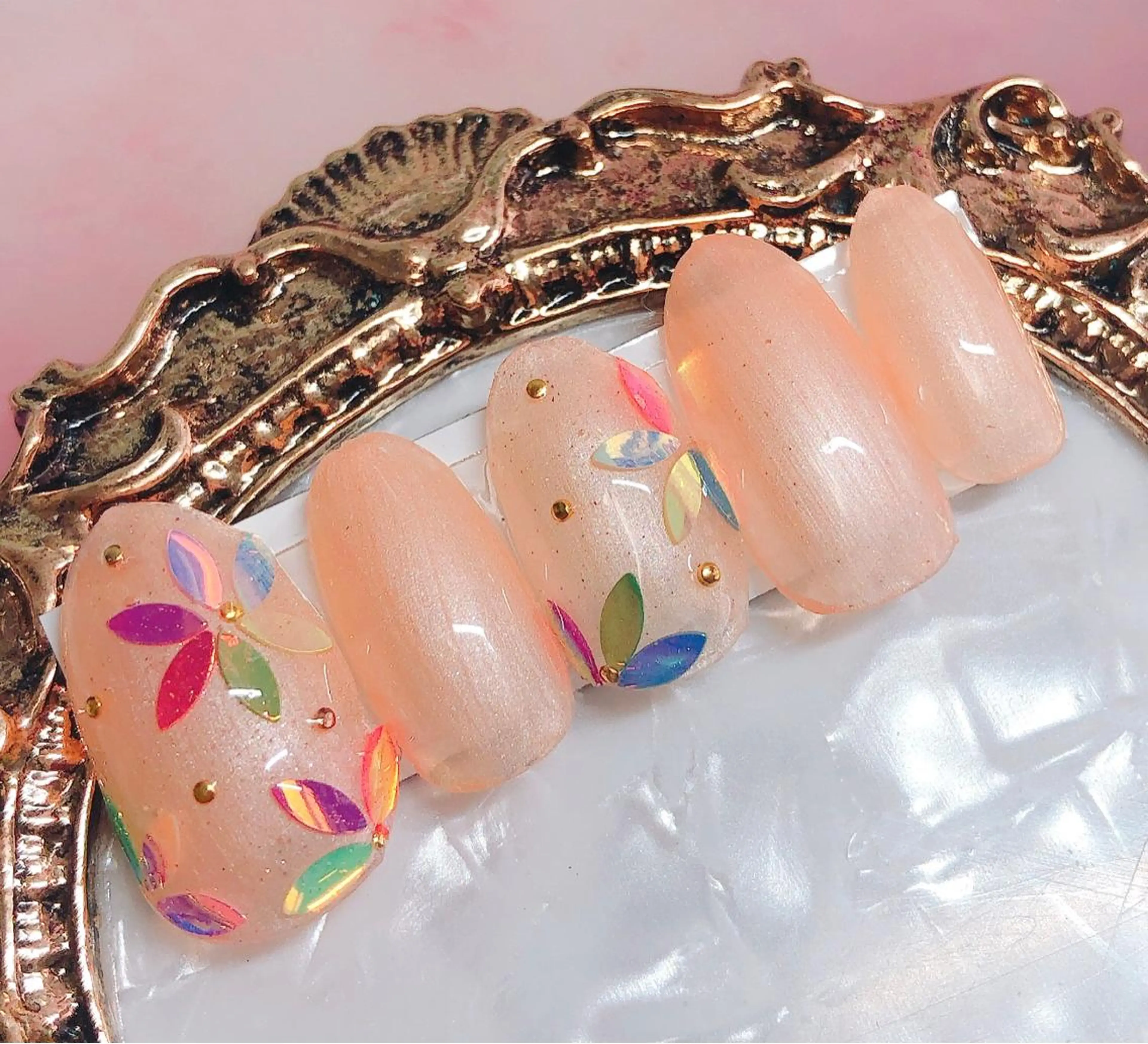 ネイル ハンドネイル CROWN プライベートサロンのネイルデザイン