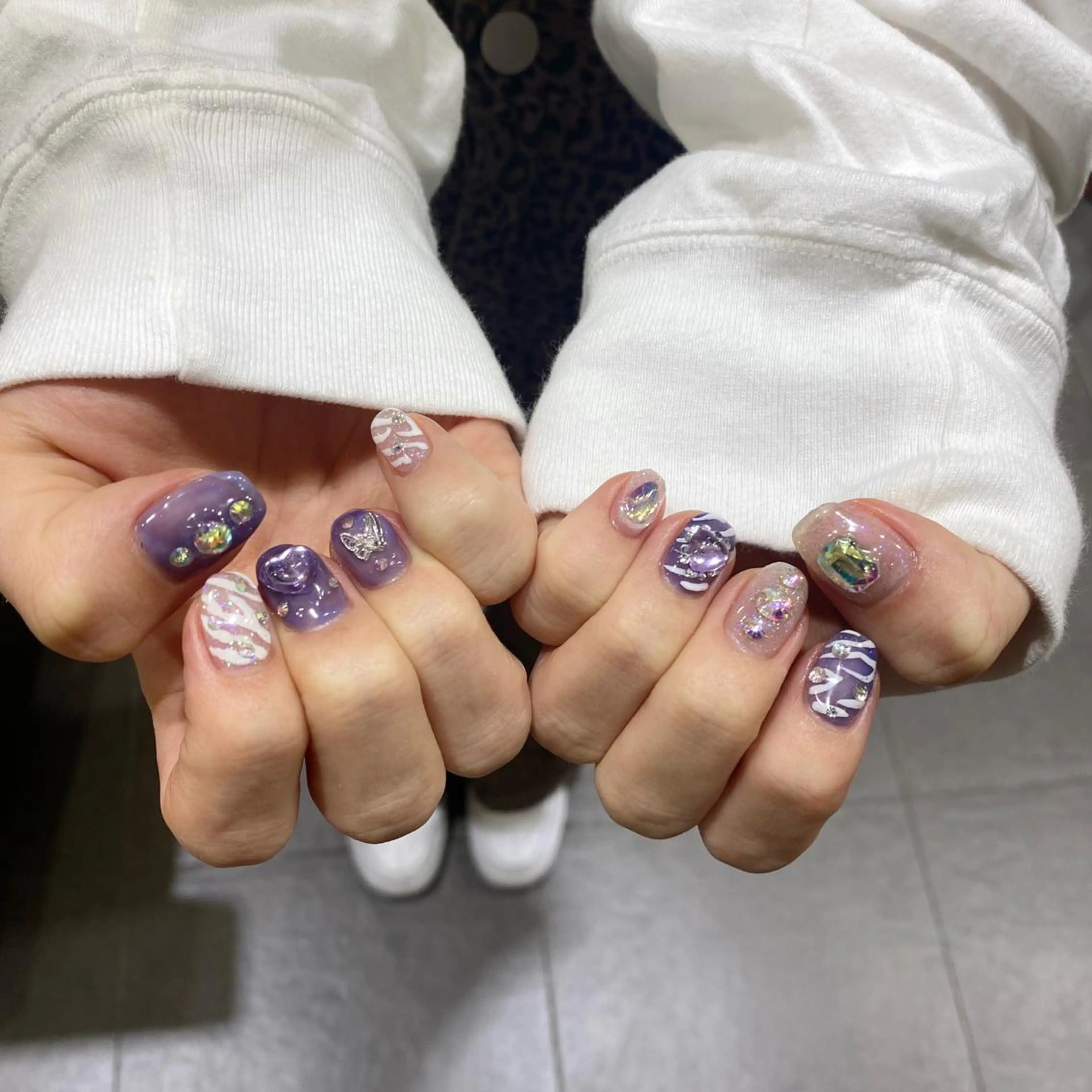 ネイル TSUNA 🌙 Lim 五反田のマツエク・マツパデザイン