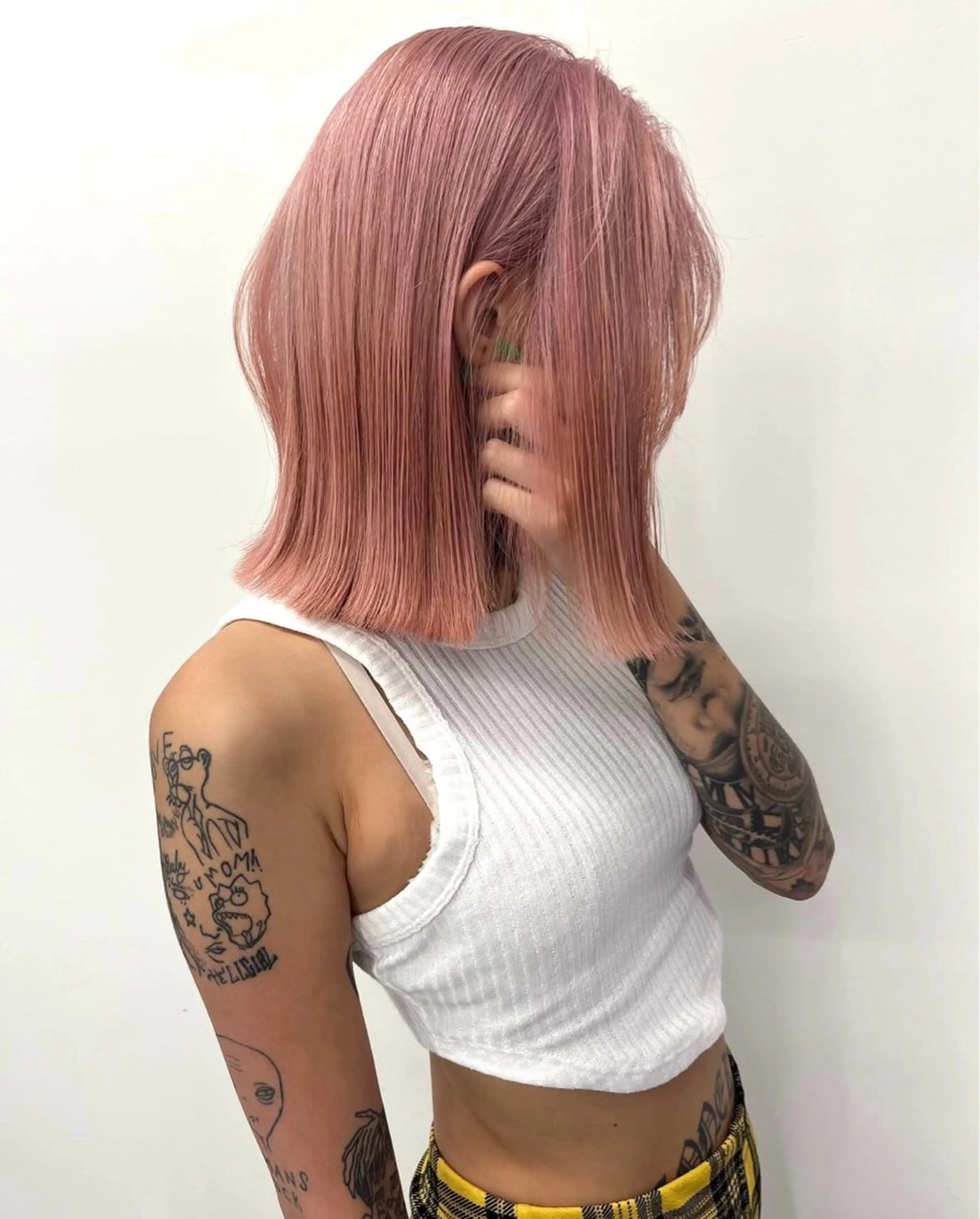 ミディアム カラー カット ヘアカラー fuuka/ブリーチ /レイヤーカットのヘアスタイル