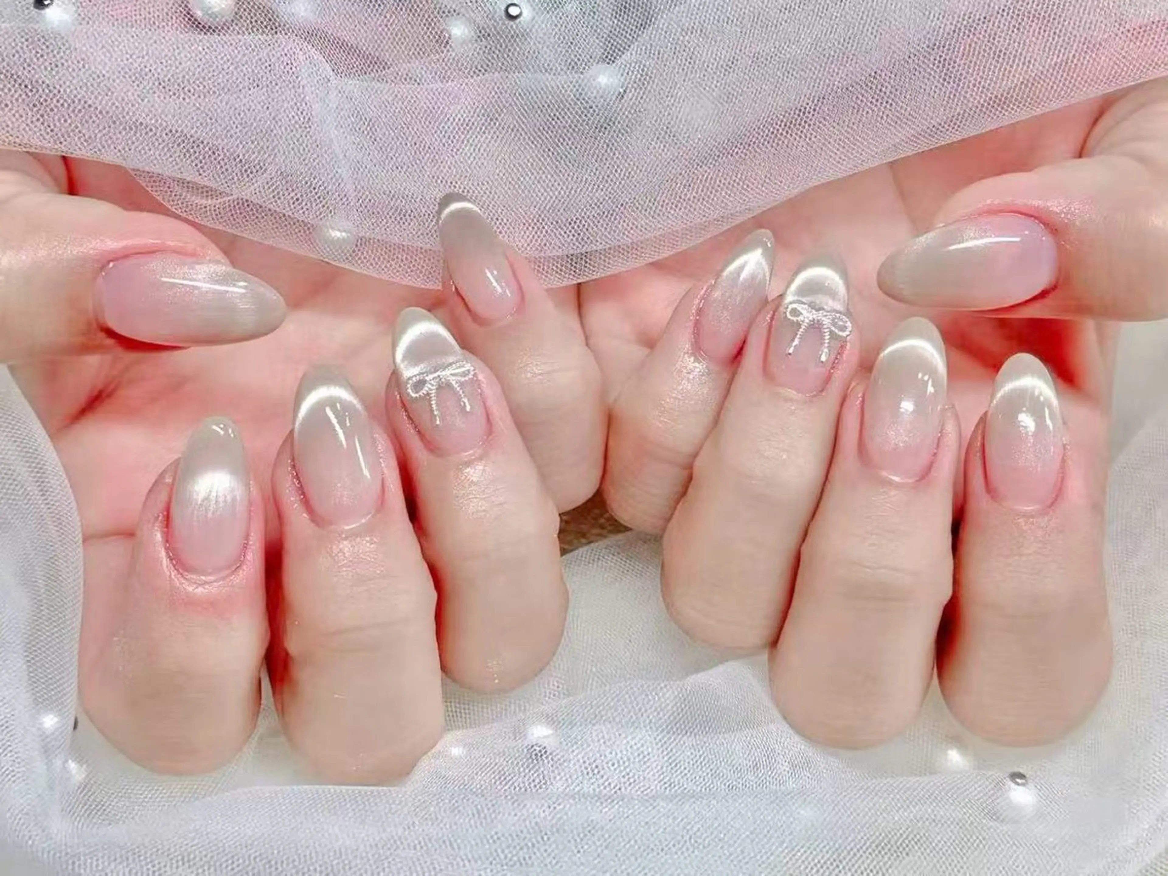 [オフなし] ワンホンマグネットフレンチ/グラデーション★スートン（クリア、オーロラ）6個込みの写真