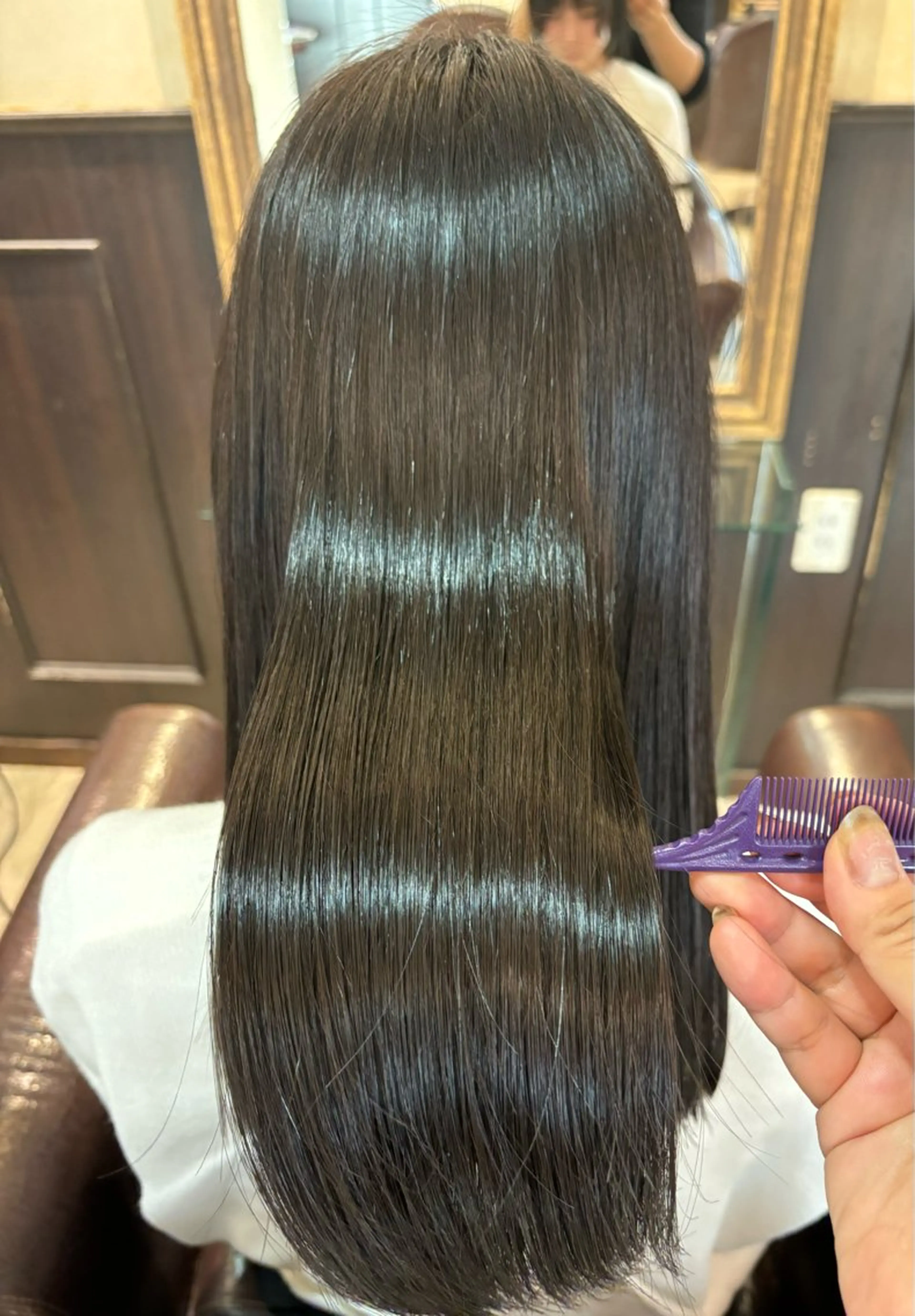 ロング 秋澤 楓のヘアスタイル