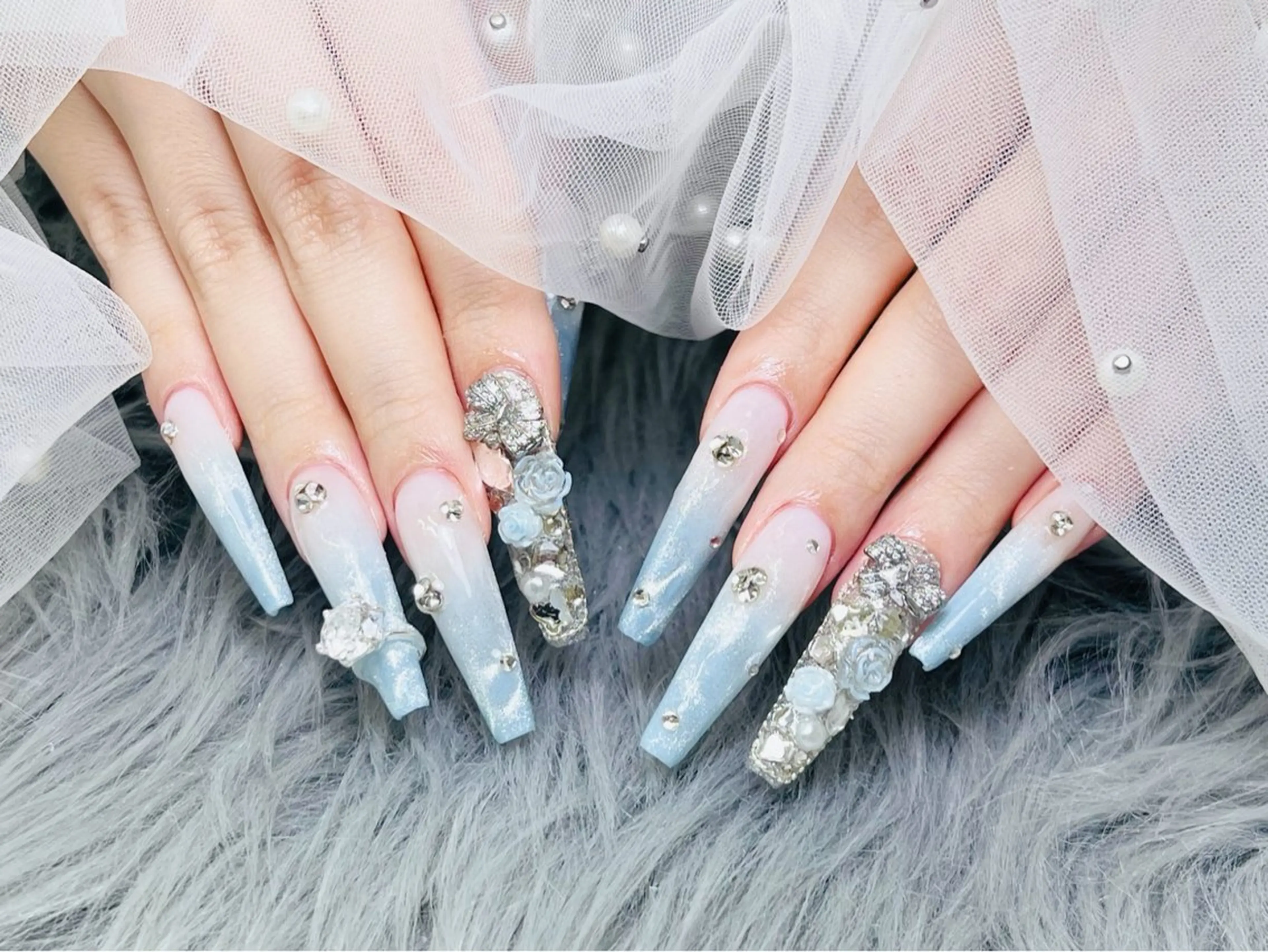 ネイル lucky nail 歌舞伎町のネイルデザイン