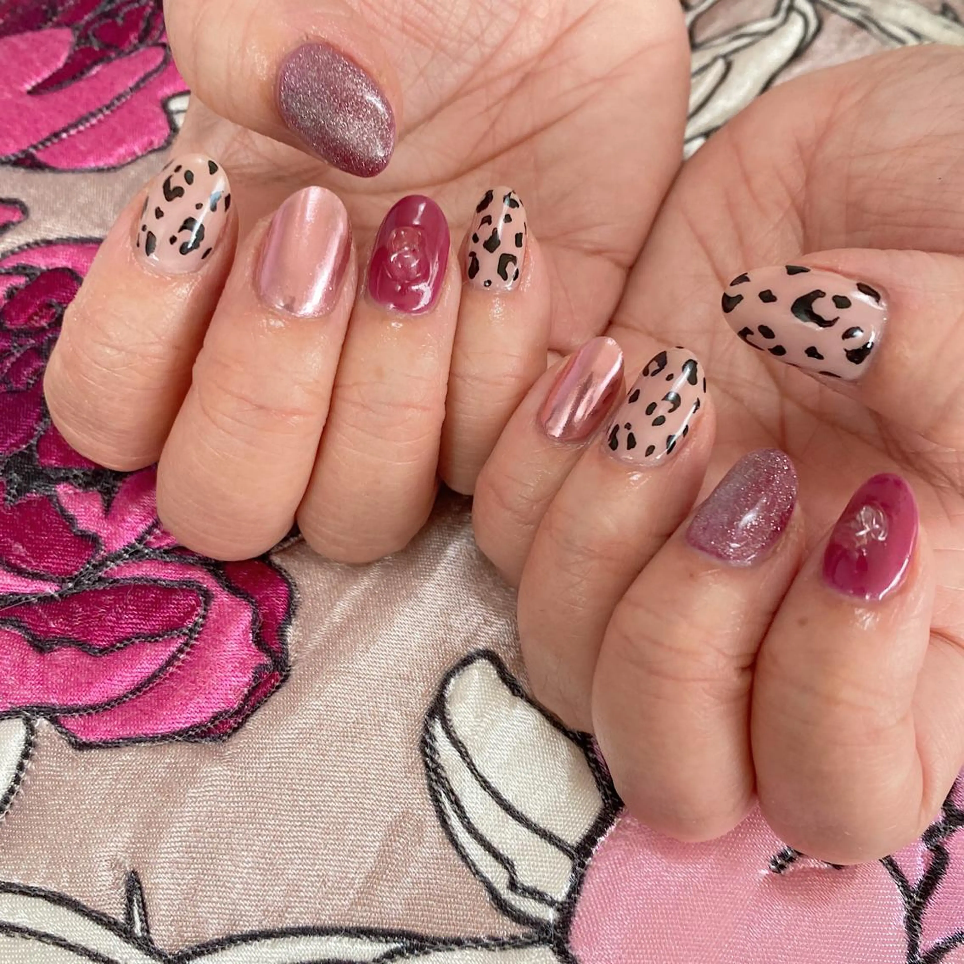 ネイル アートネイル マグネットネイル ミラーネイル lcoco nailのネイルデザイン