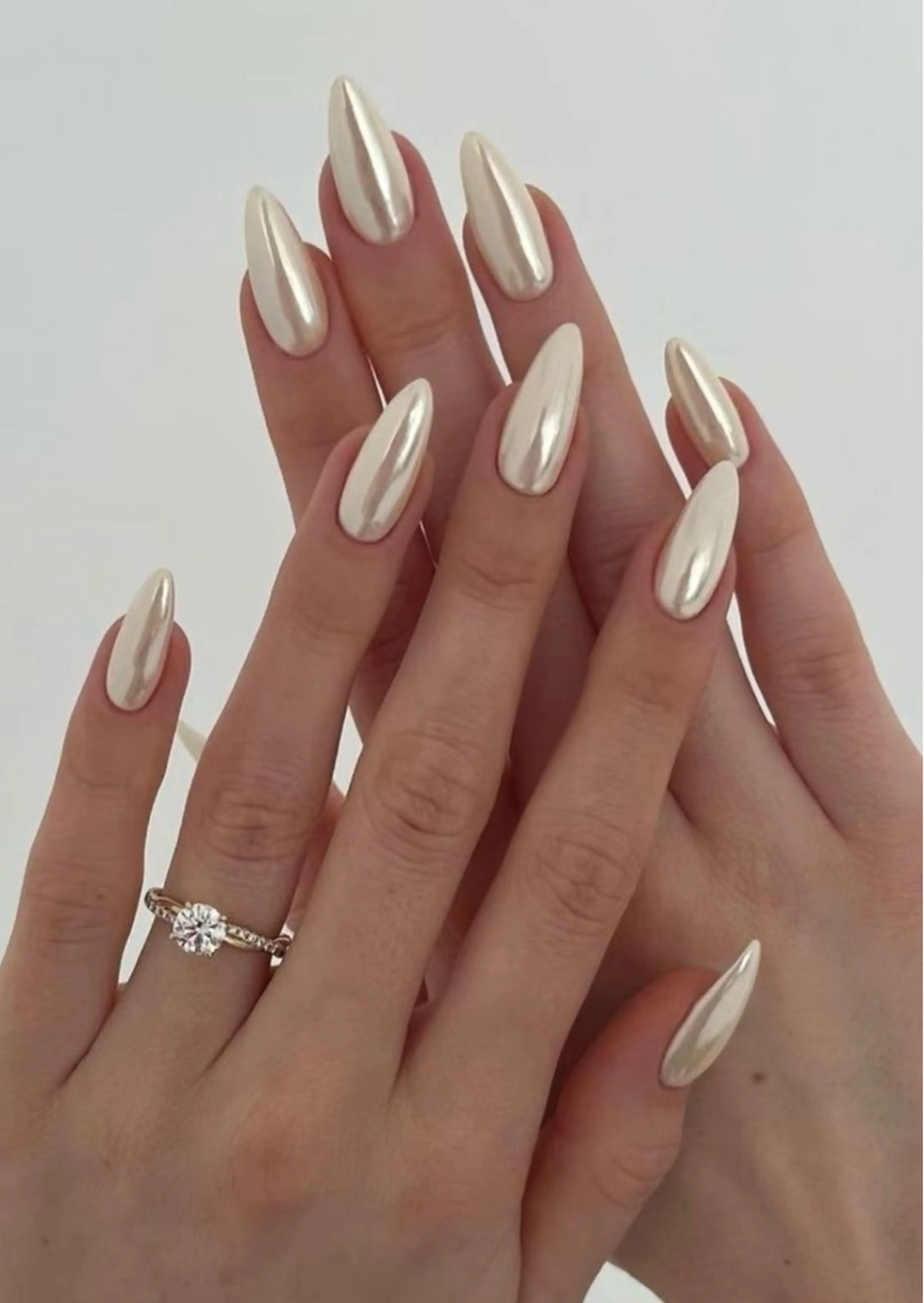 ネイル 高木 維麗絲のネイルデザイン