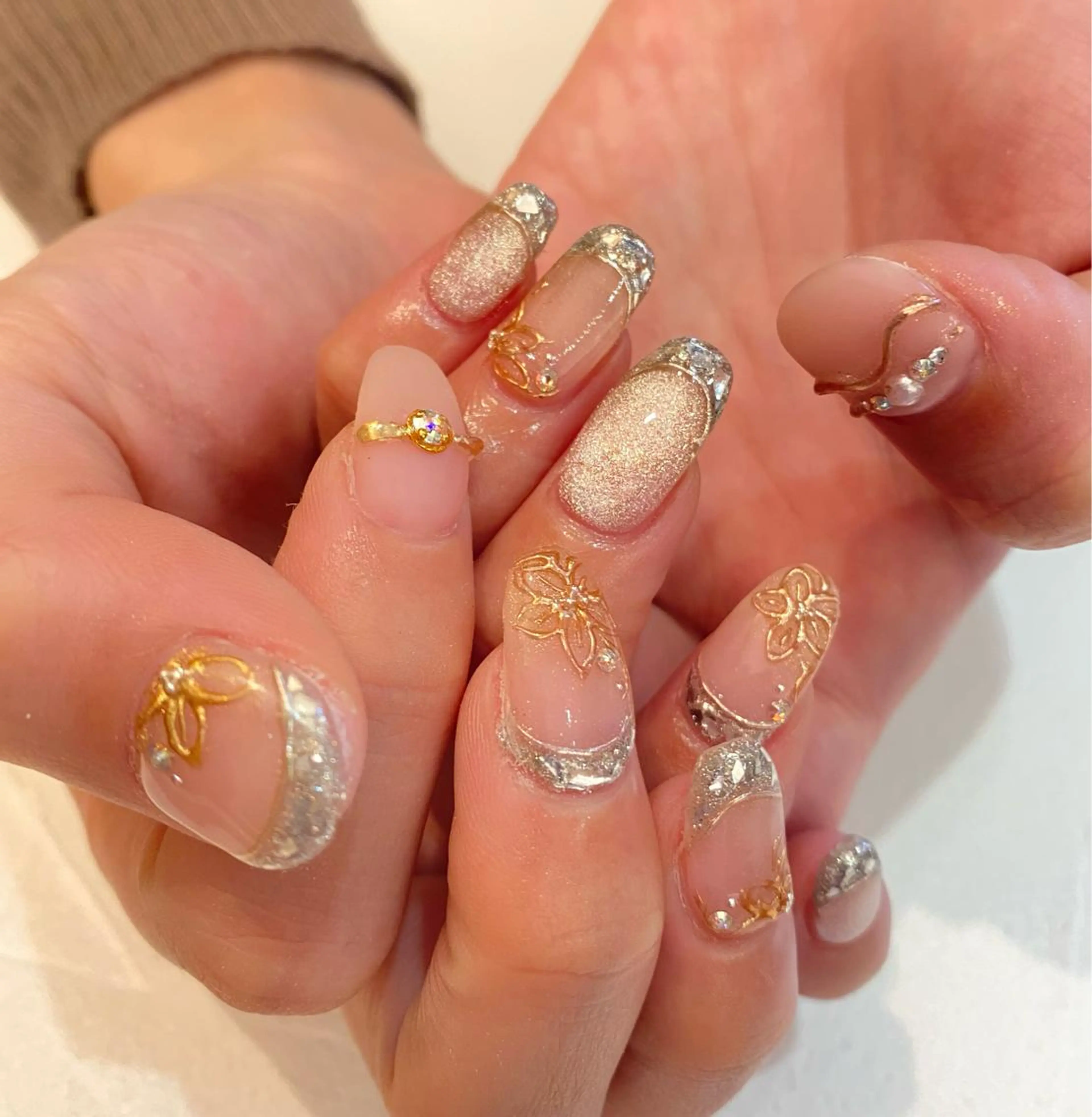 セミロング カラー ネイル Nailsalon Calmeのネイルデザイン