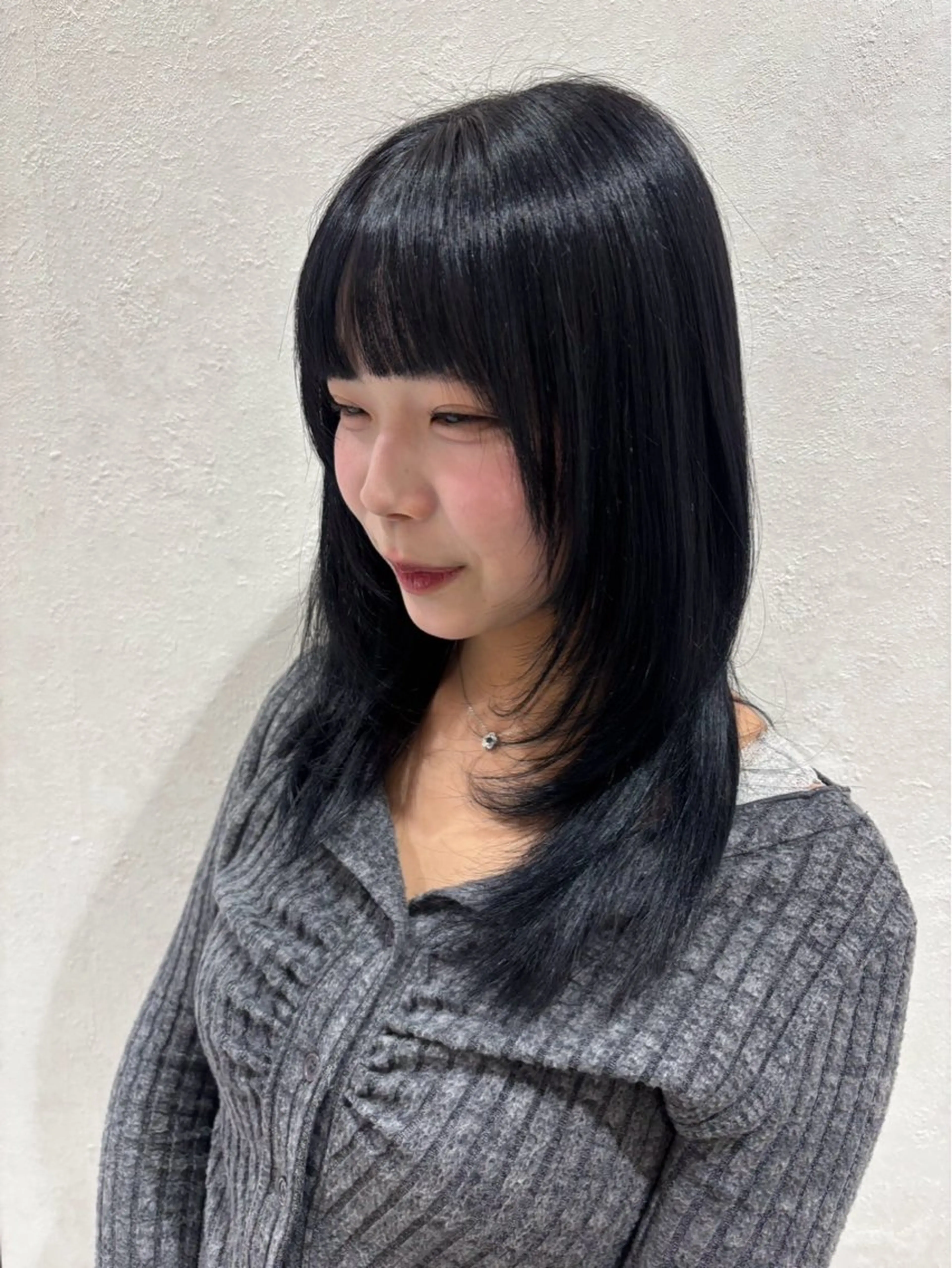 セミロング カラー 福冨 由梛のヘアスタイル