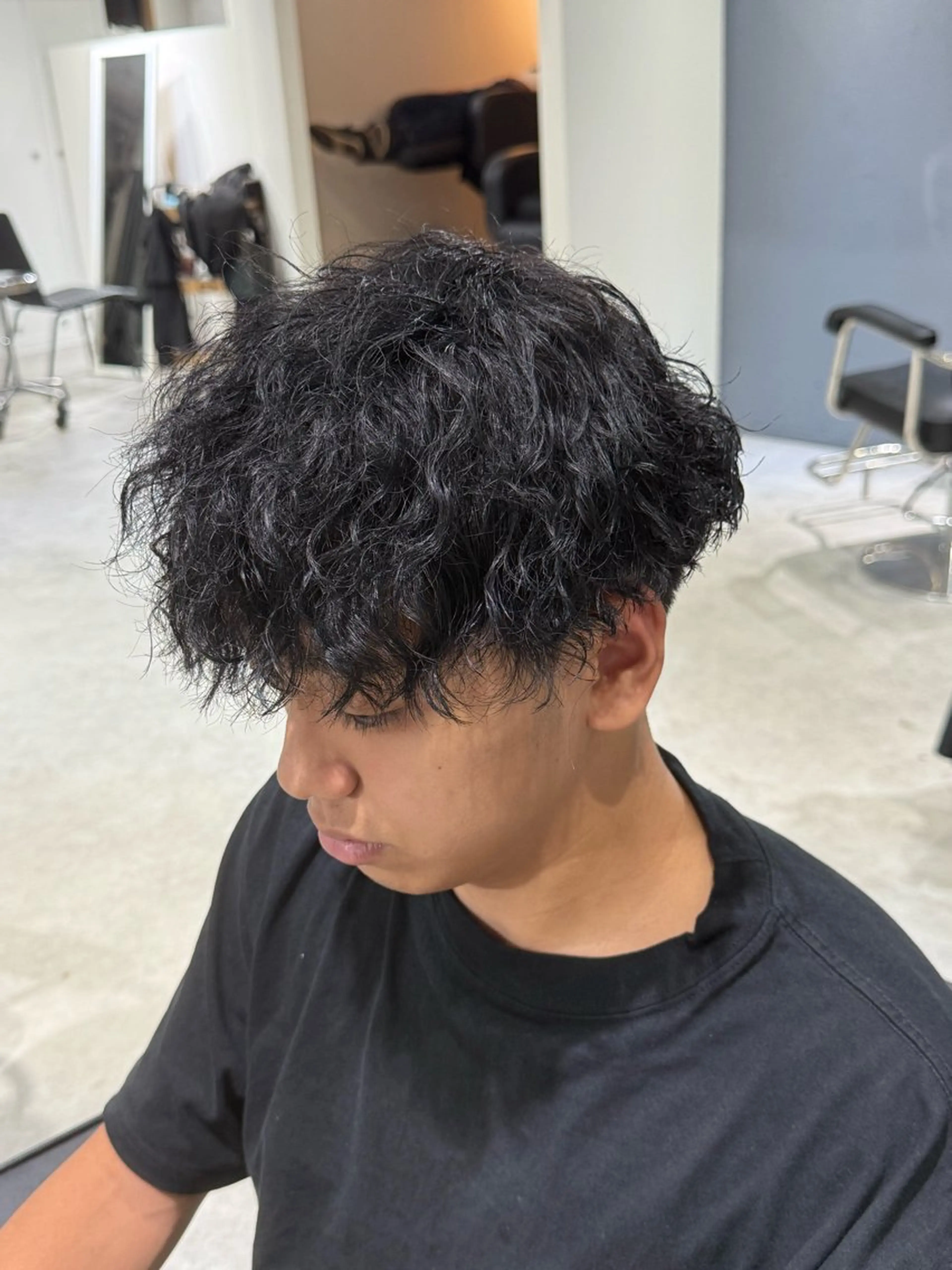 メンズ メンズパーマ カット ヘアカラー パーマ 布施メンズ特化美容師 秋山　涼のヘアスタイル