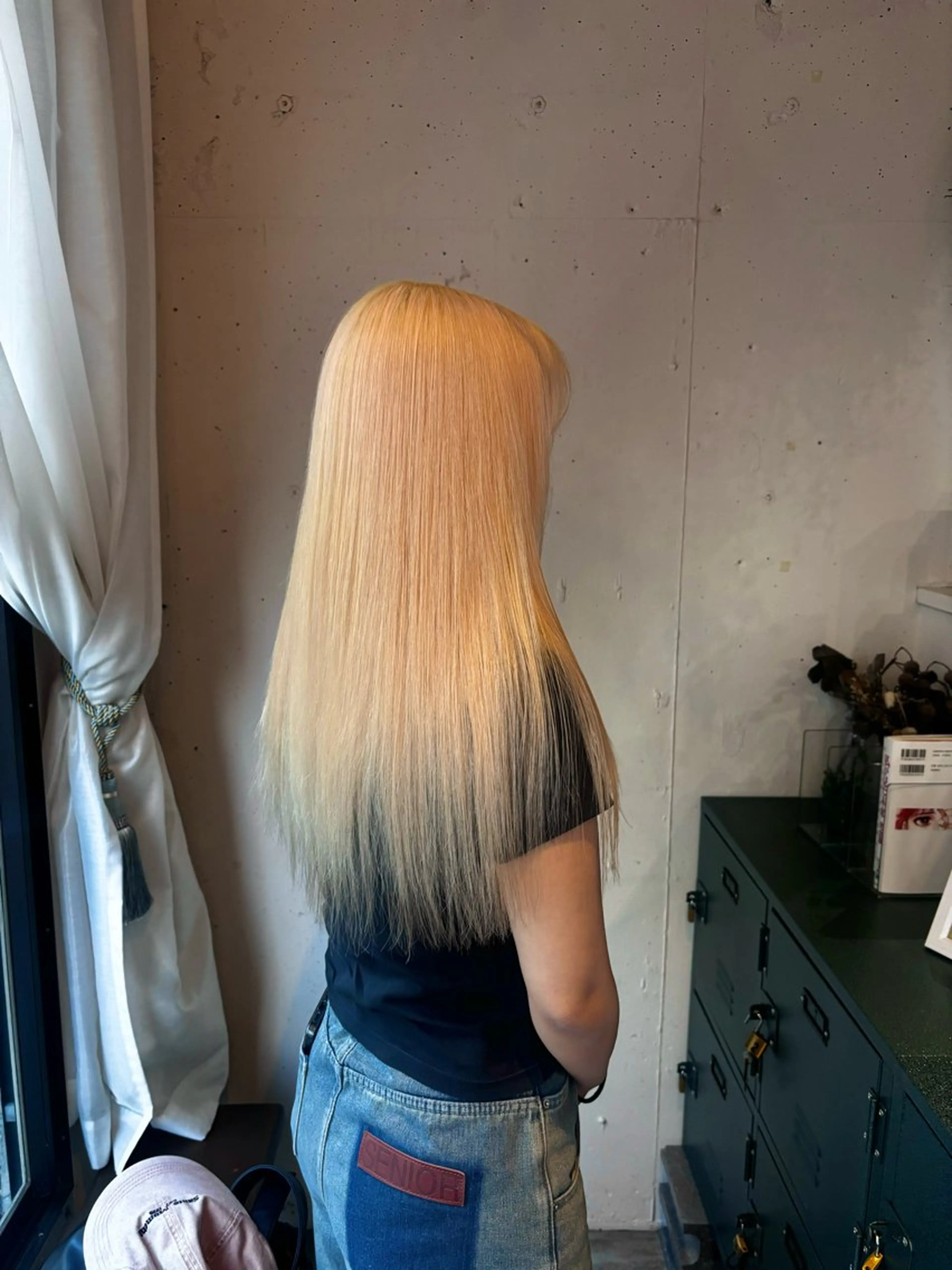 ロング カラー ブリーチ ヘアカラー 🍒サクラ🍒 /透明感カラー/艶髪のヘアスタイル