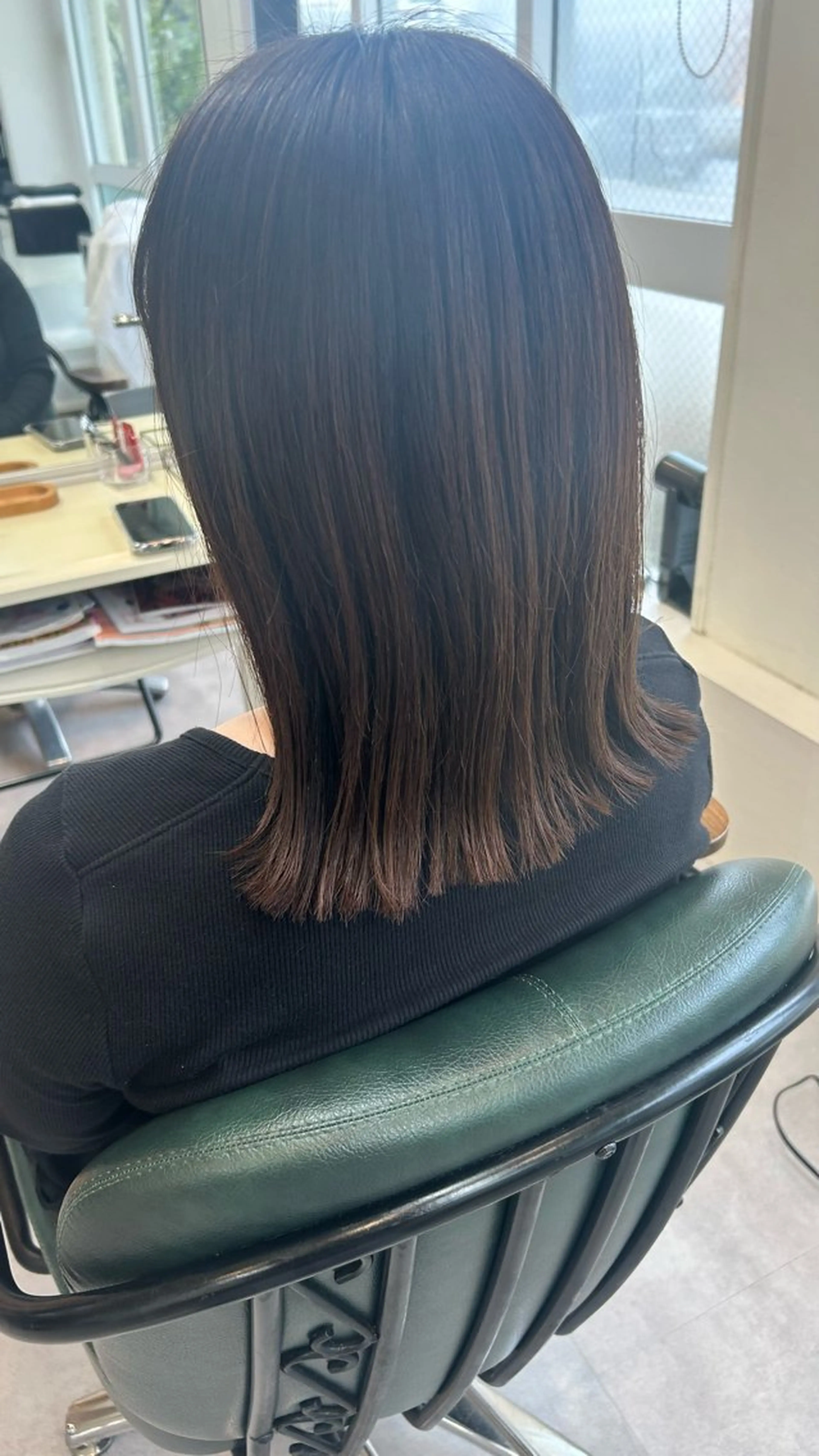 ミディアム TERUYA shionのヘアスタイル