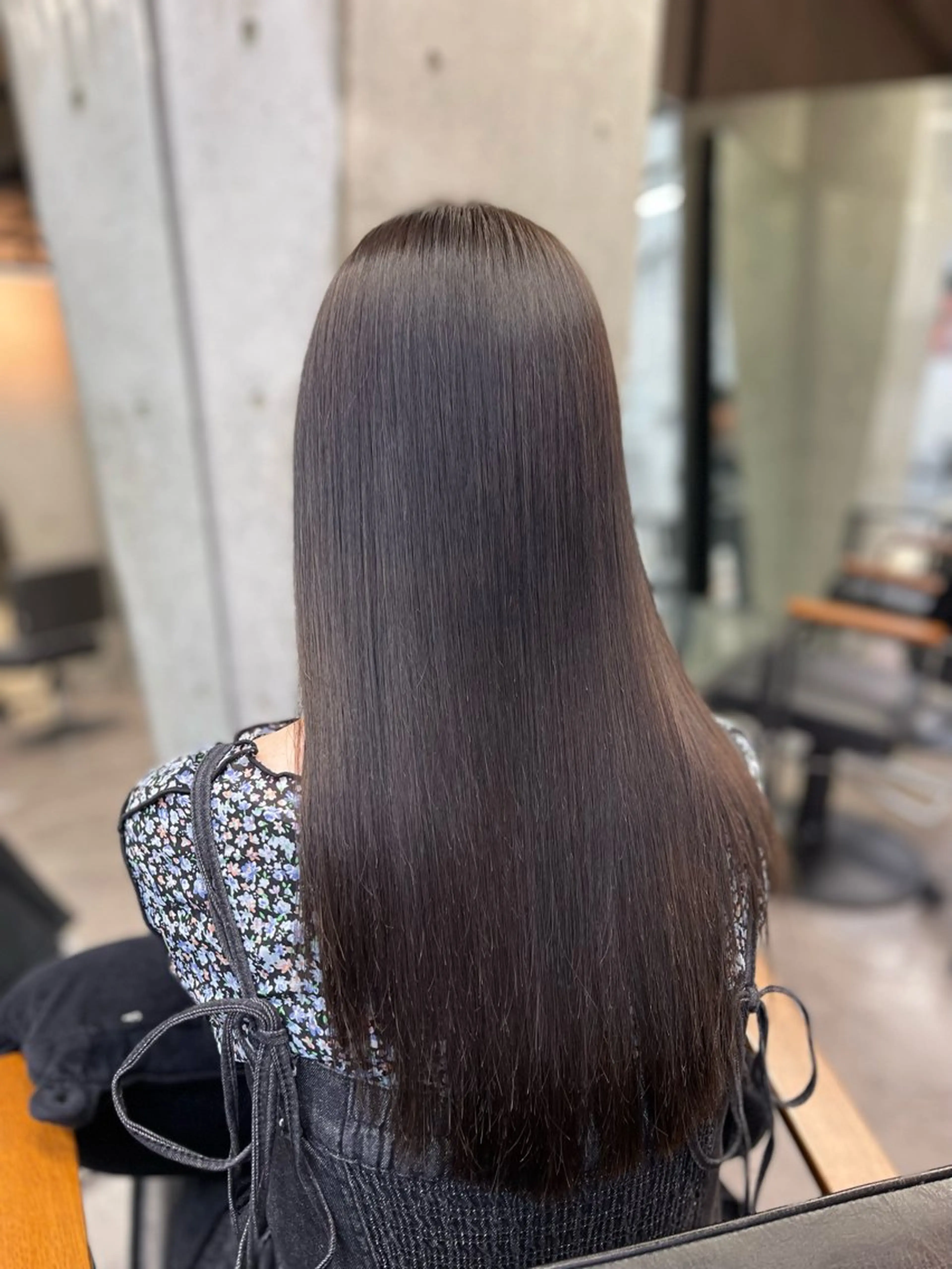 ロング カラー グレージュ ハイトーンカラー オリーブグレージュ オリーブグレー ヘアカラー 髪質改善/堀江 ケアカラーtoshiのヘアスタイル