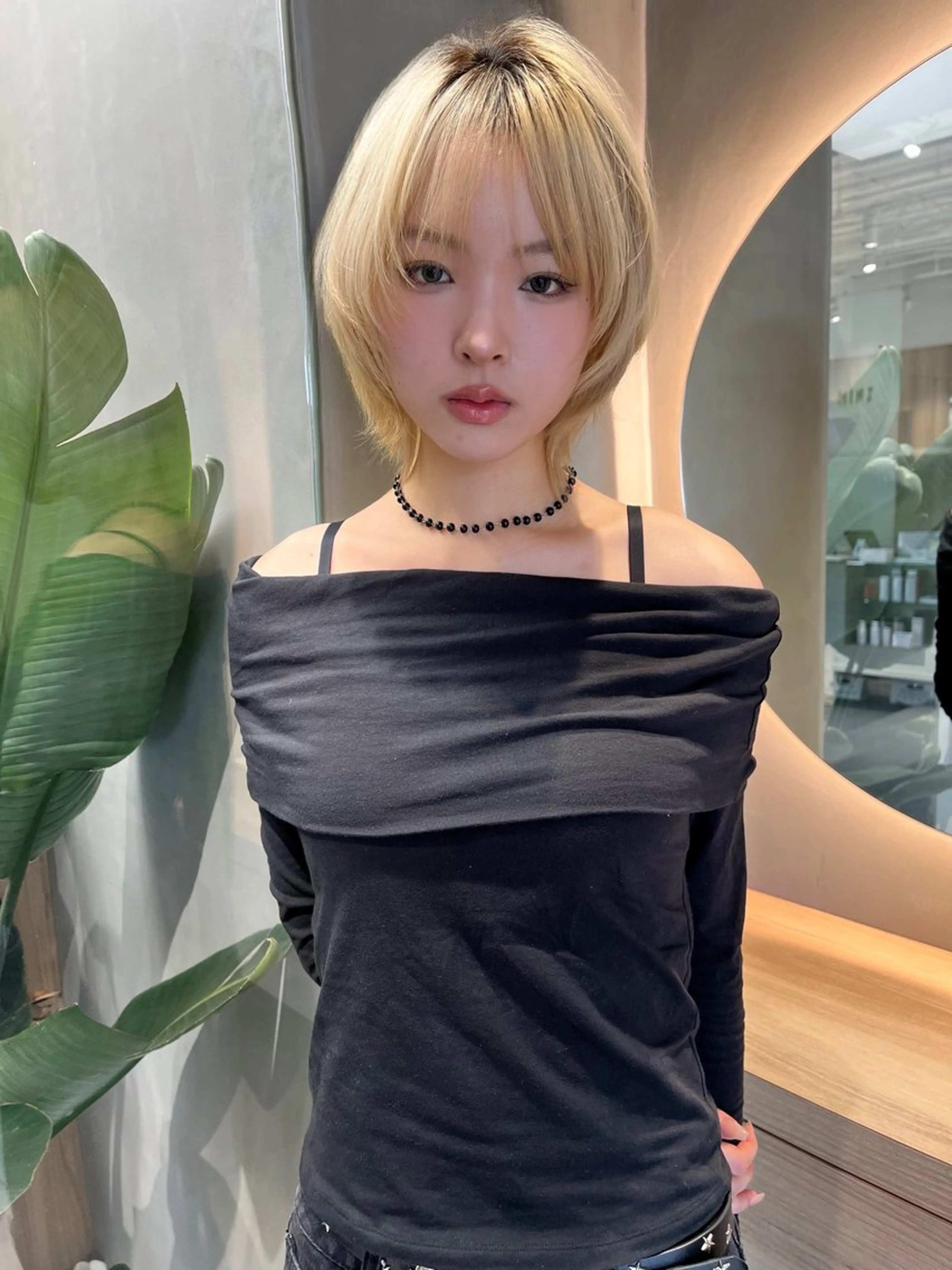 ミディアム レイヤー MINX伊藤なず菜のヘアスタイル