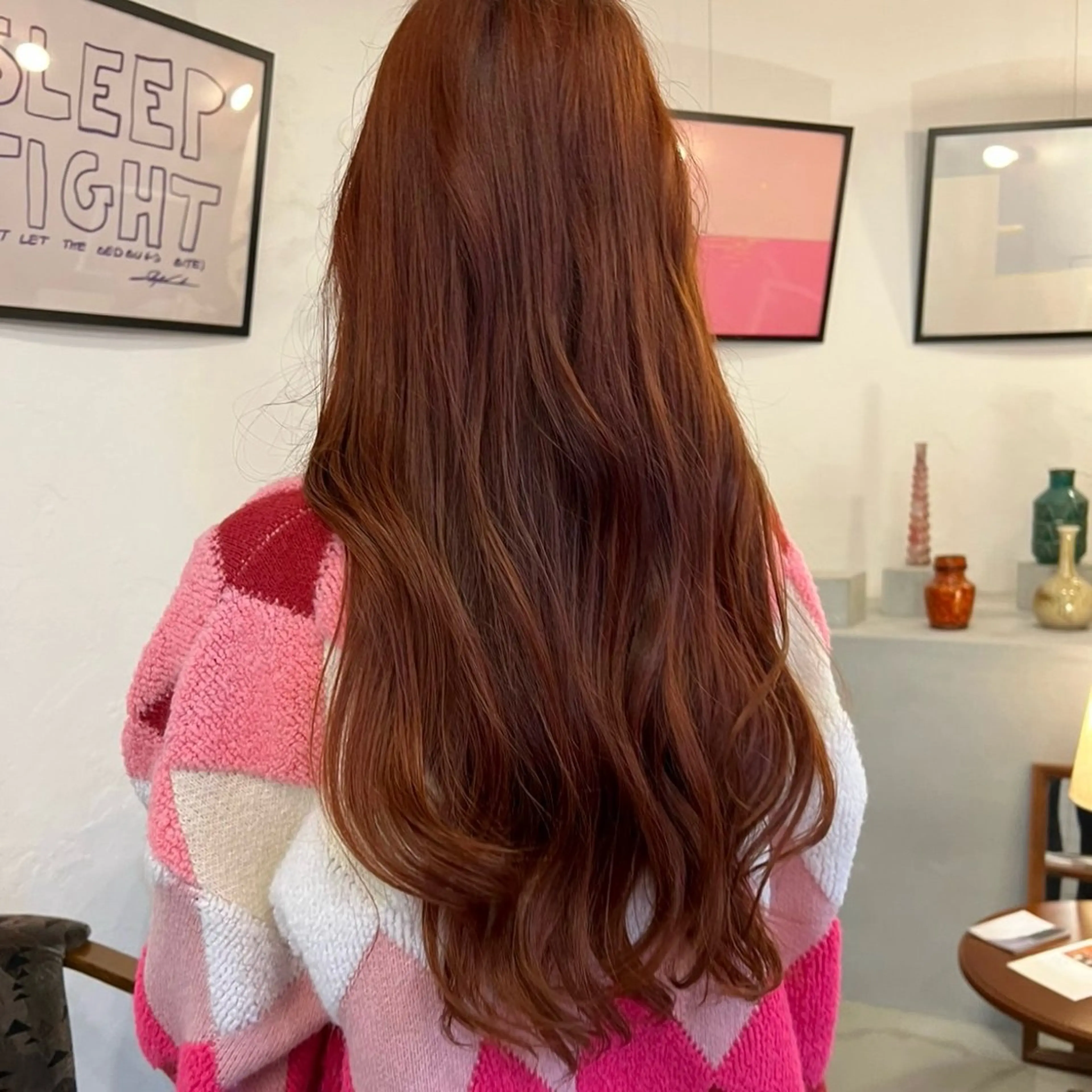 ロング カラー ブリーチ オレンジ ヘアカラー illatos サヤナのヘアスタイル