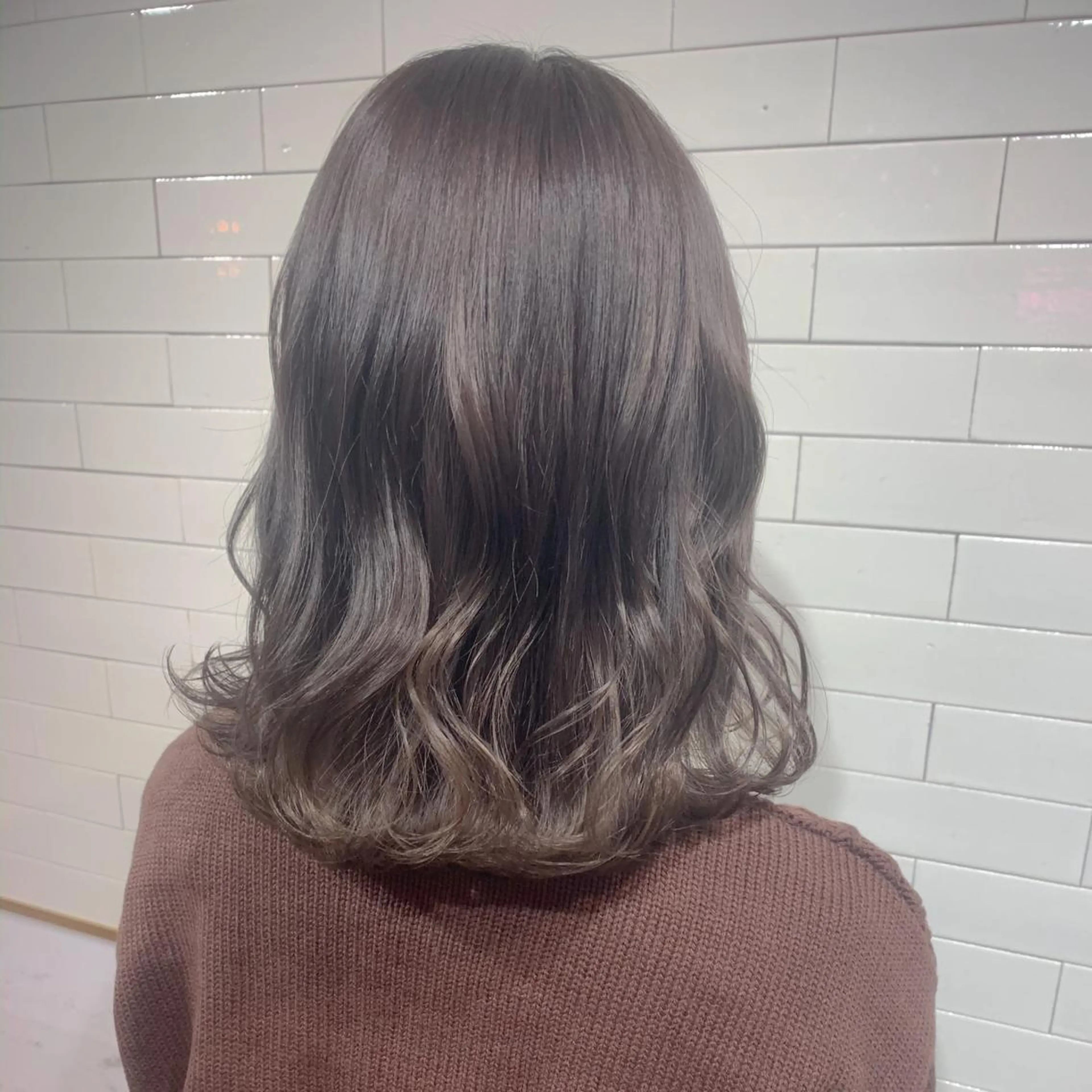 セミロング カラー ヘアアレンジ ブリーチ ケアブリーチ グレージュ 🦋レイヤーカット ミドリカワ🦋のヘアスタイル