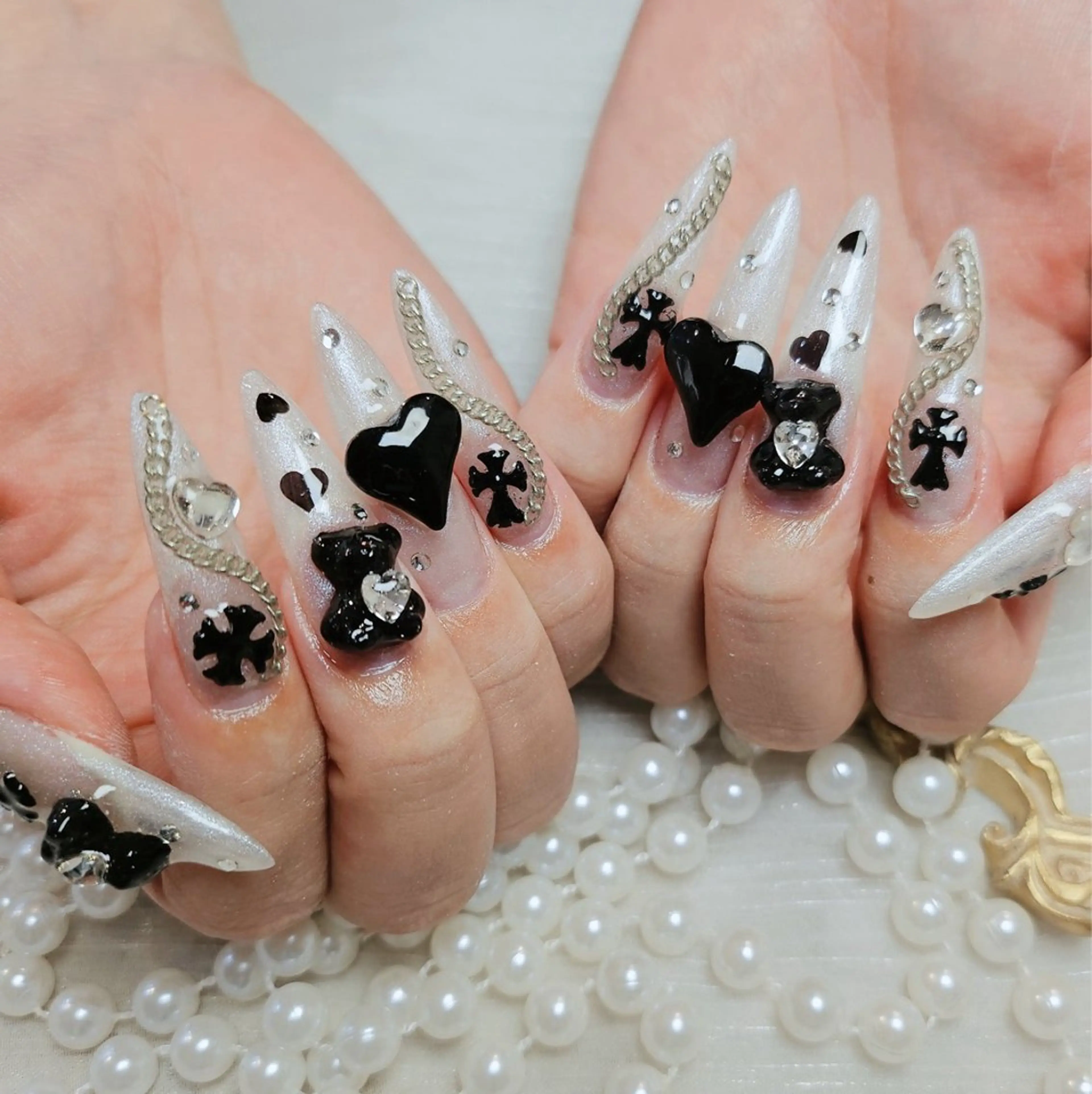 ネイル アートネイル フットネイル ジェルネイル ハート マグネットネイル babarla Nailのネイルデザイン